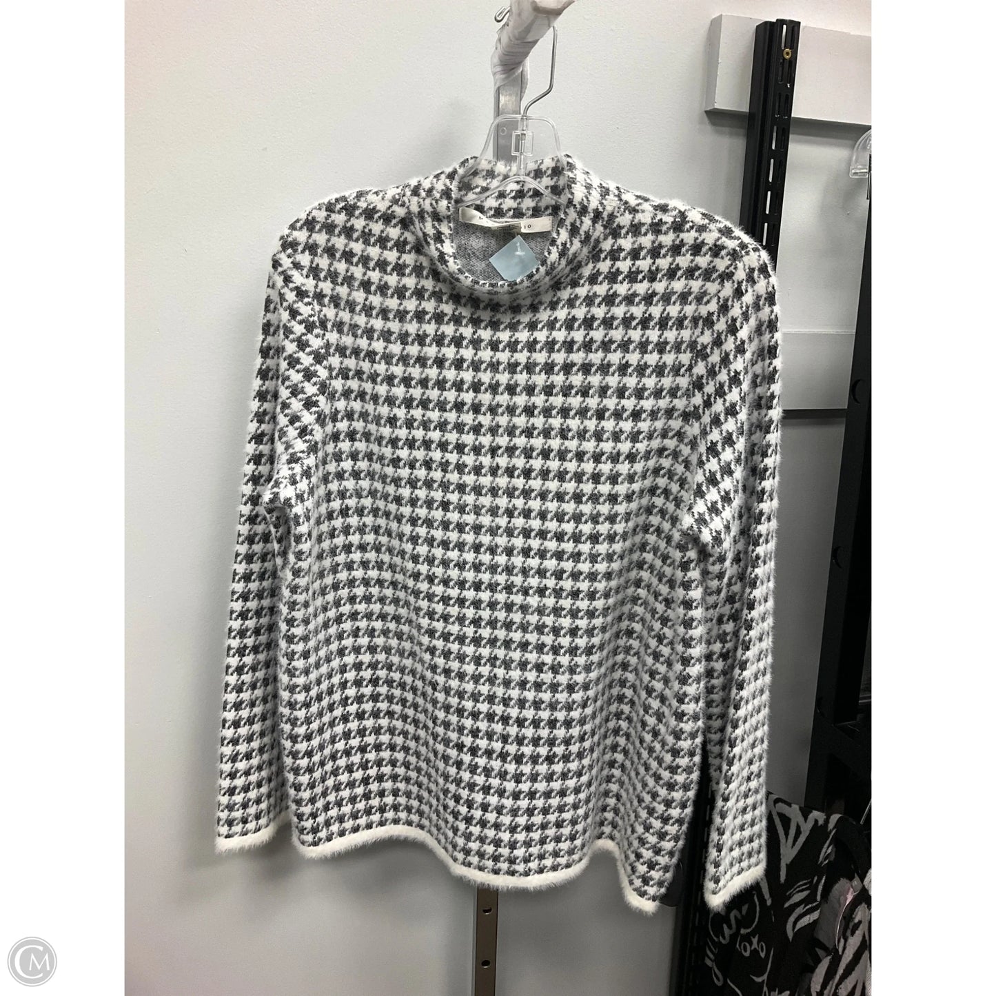 Sweater By Max Studio In Black & Cream, Size: M