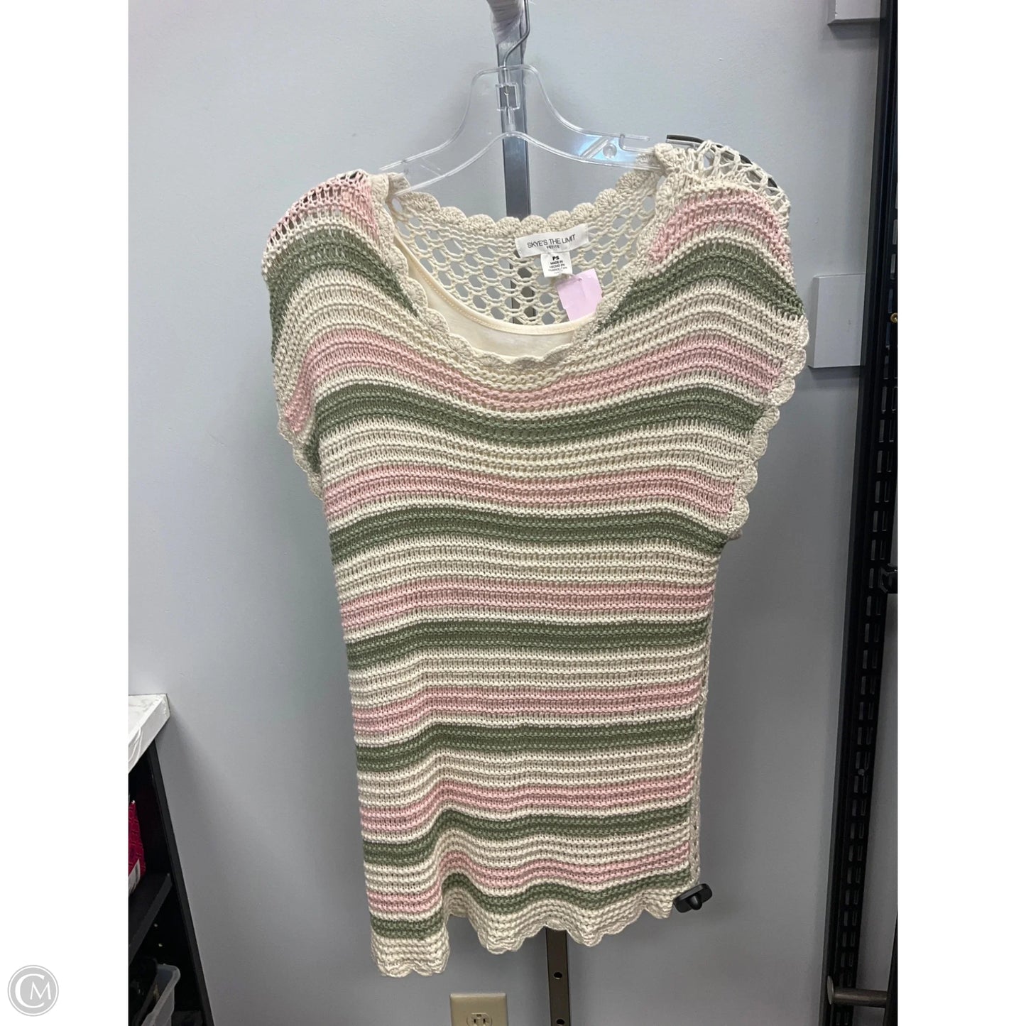 Top Short Sleeve By Skyes The Limit In Cream & Green, Size: Sp