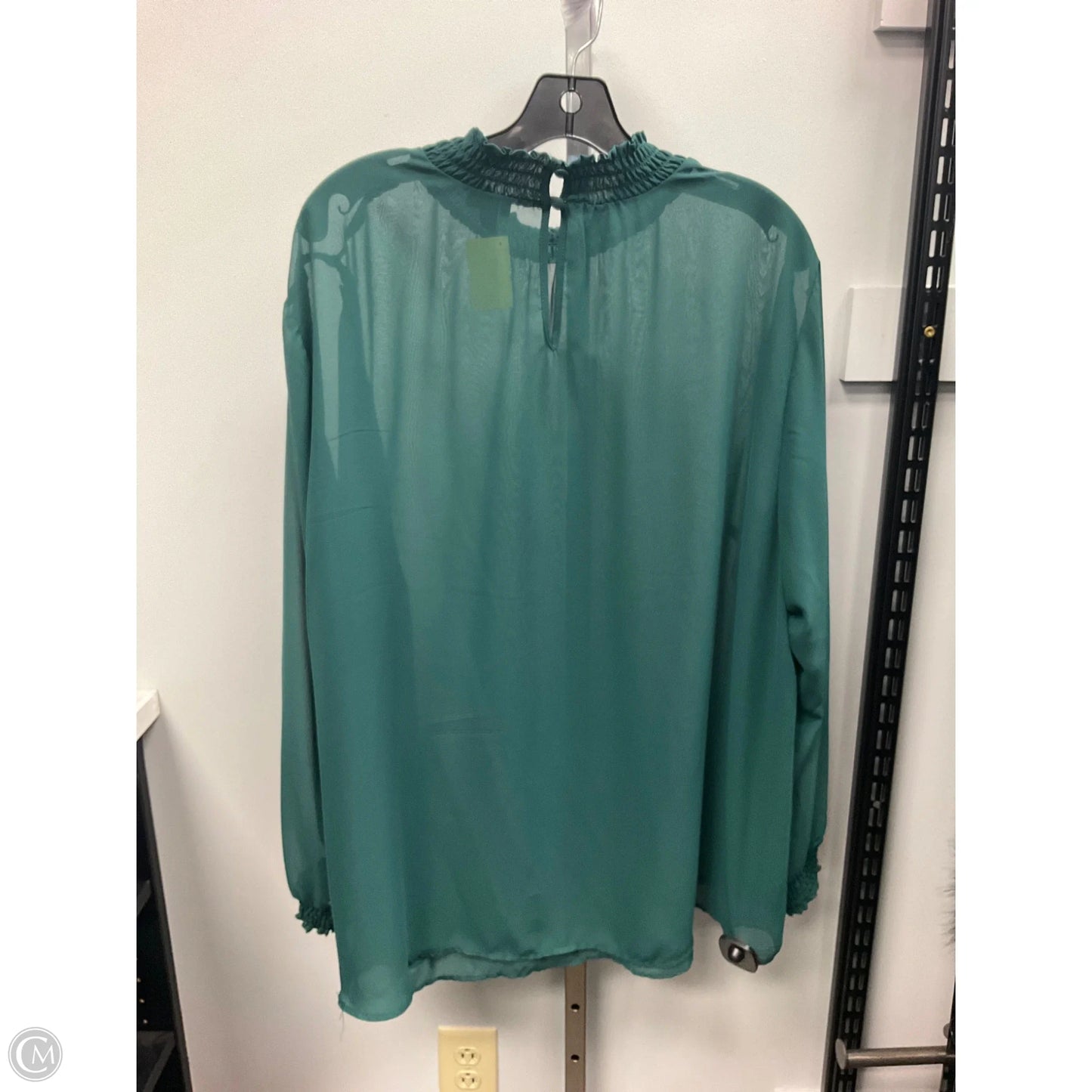 Top Long Sleeve By Torrid In Green, Size: 3x