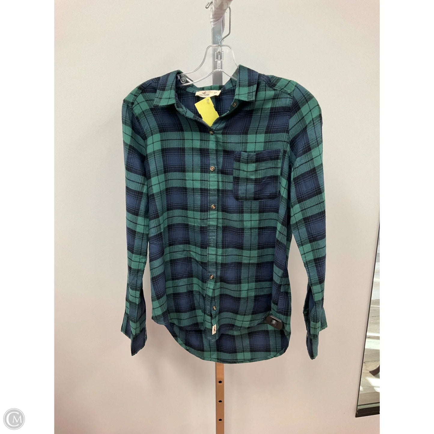 Top Long Sleeve By Hollister In Plaid Pattern, Size: Xs
