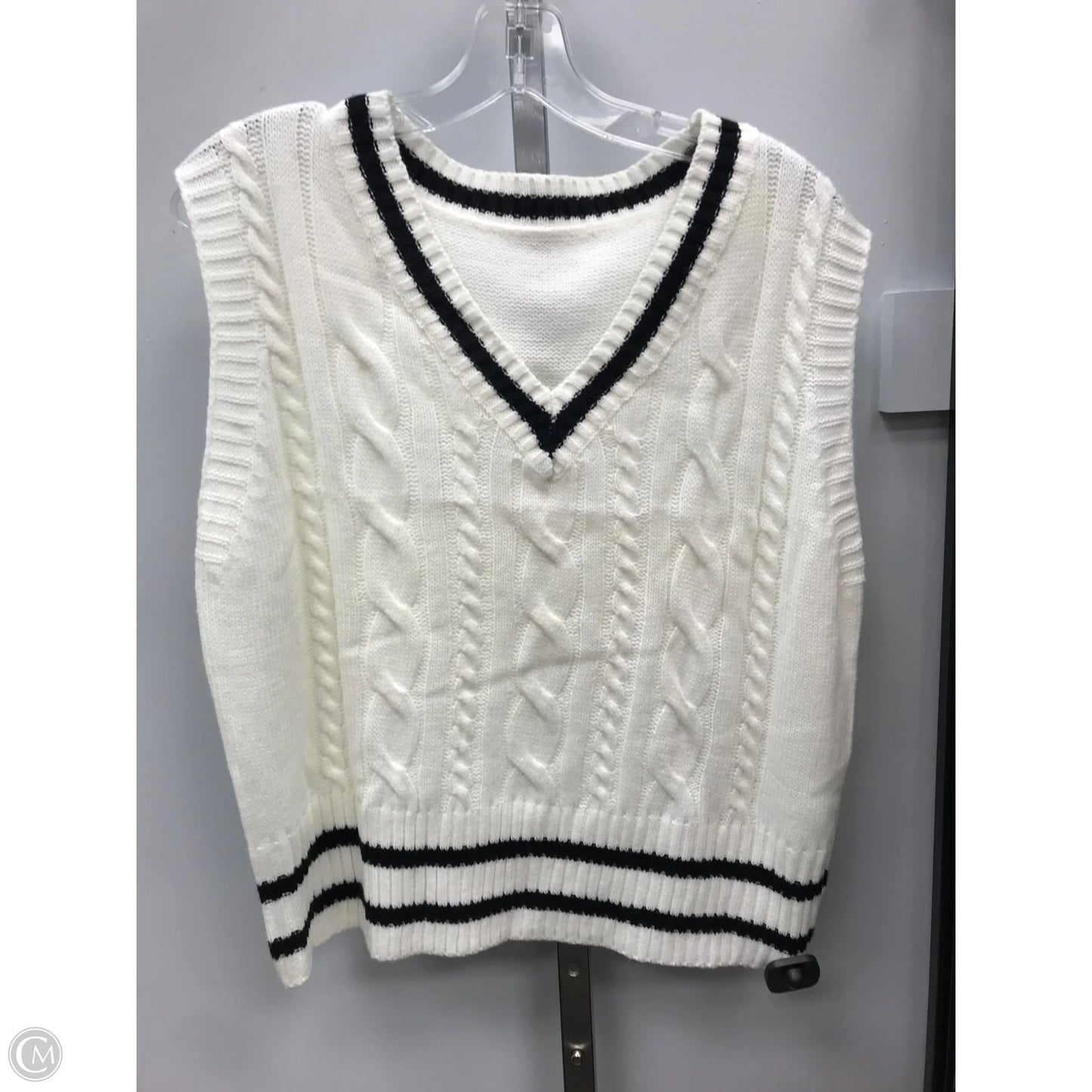 Vest Sweater By Clothes Mentor In Cream, Size: Xl