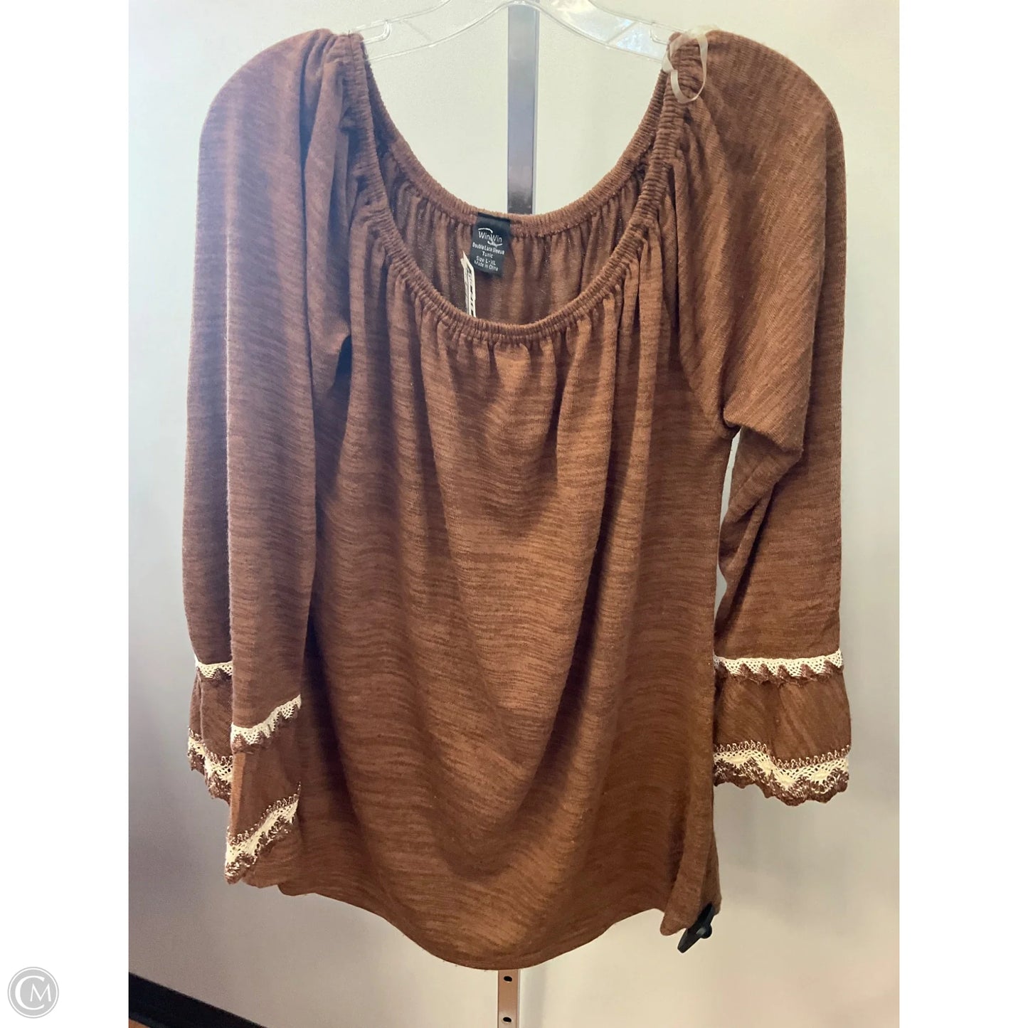 Top Long Sleeve By Winwin In Brown, Size: L