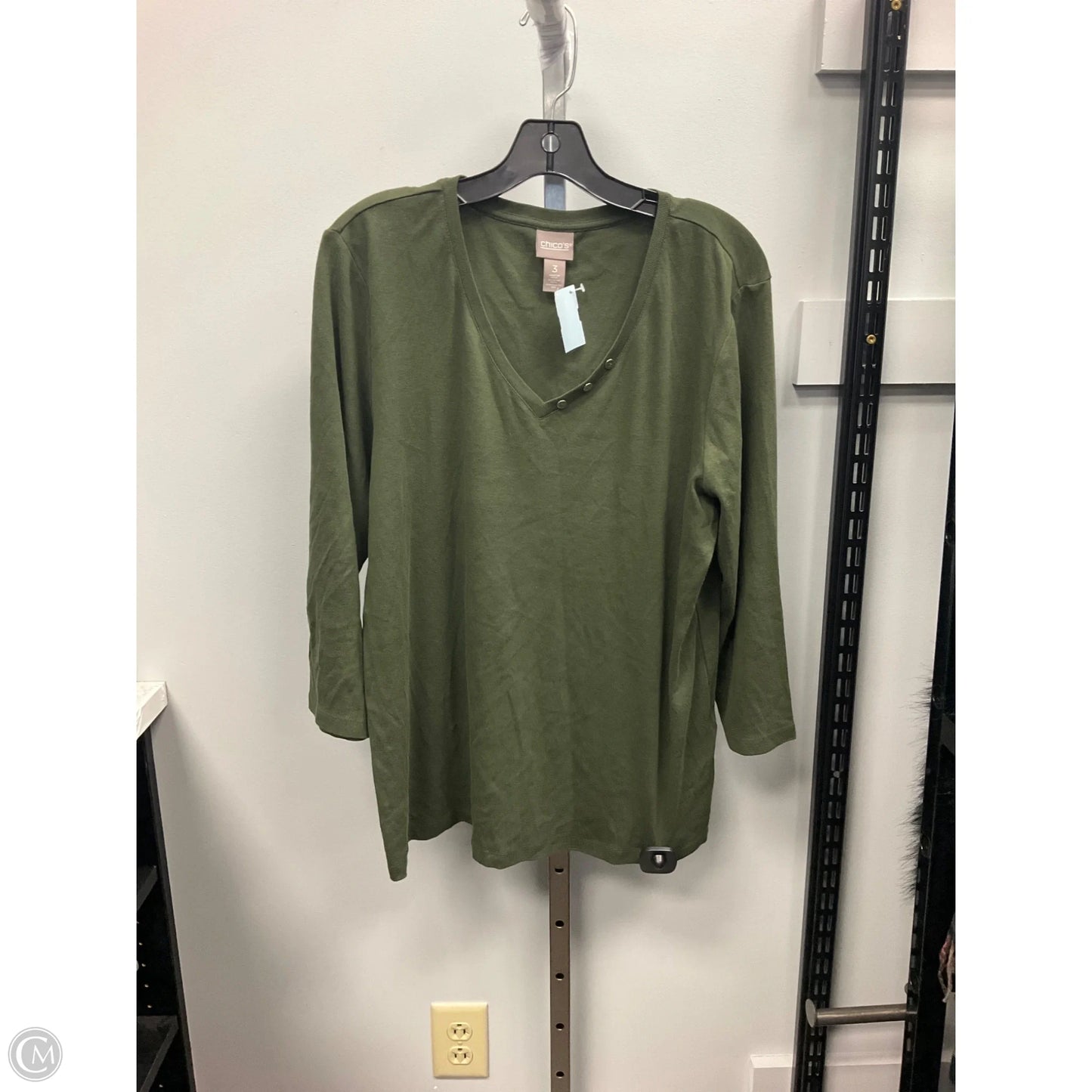 Top 3/4 Sleeve Basic By Chicos In Green, Size: Xl