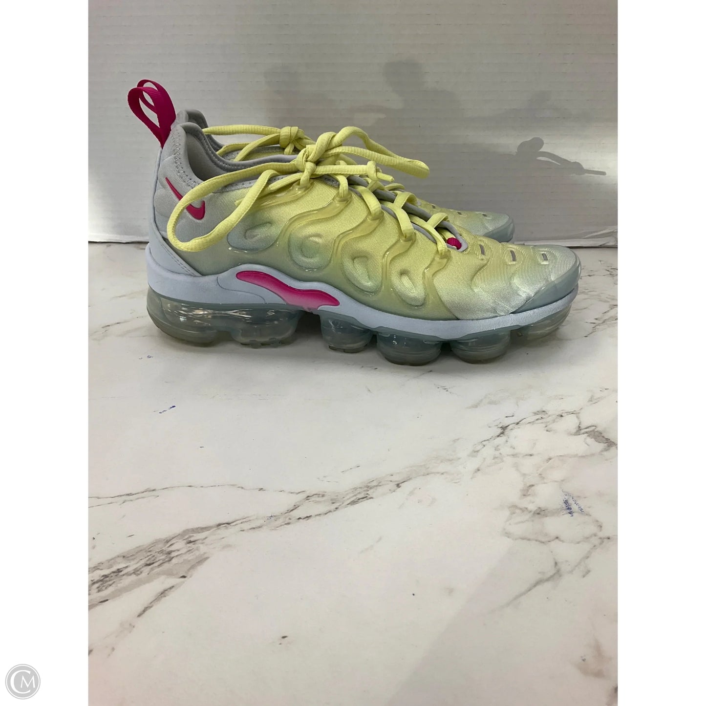 Shoes Athletic By Nike In Yellow, Size: 7