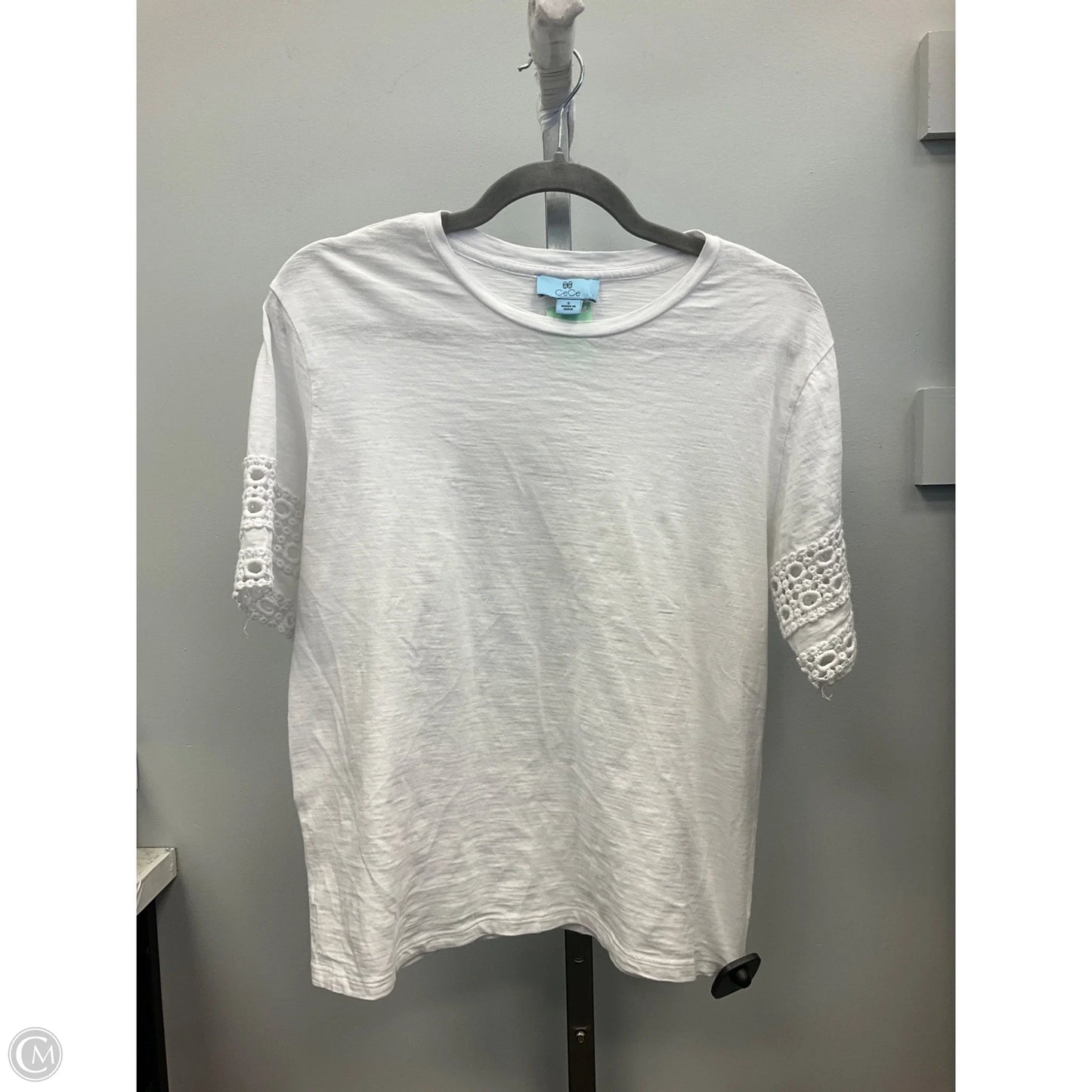 Top Short Sleeve By Cece In White, Size: S