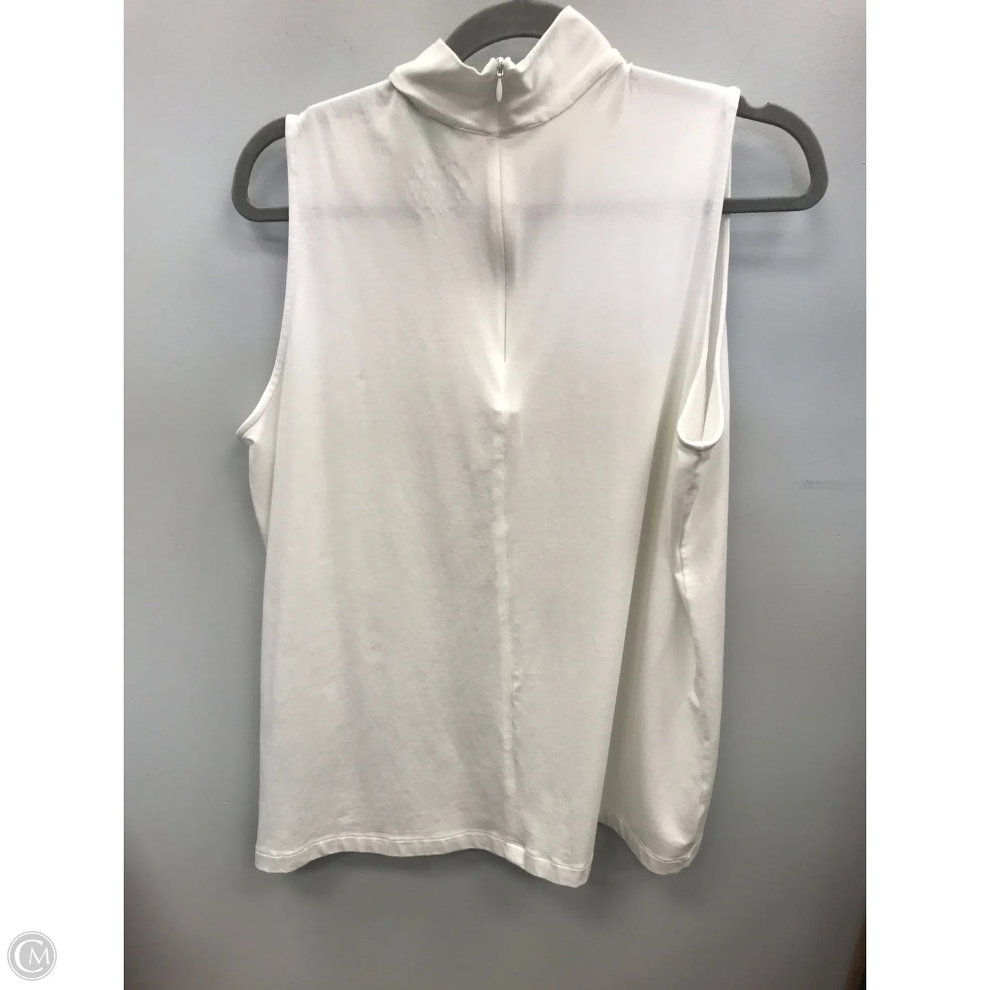 Top Sleeveless By Chicos In White, Size: Xl