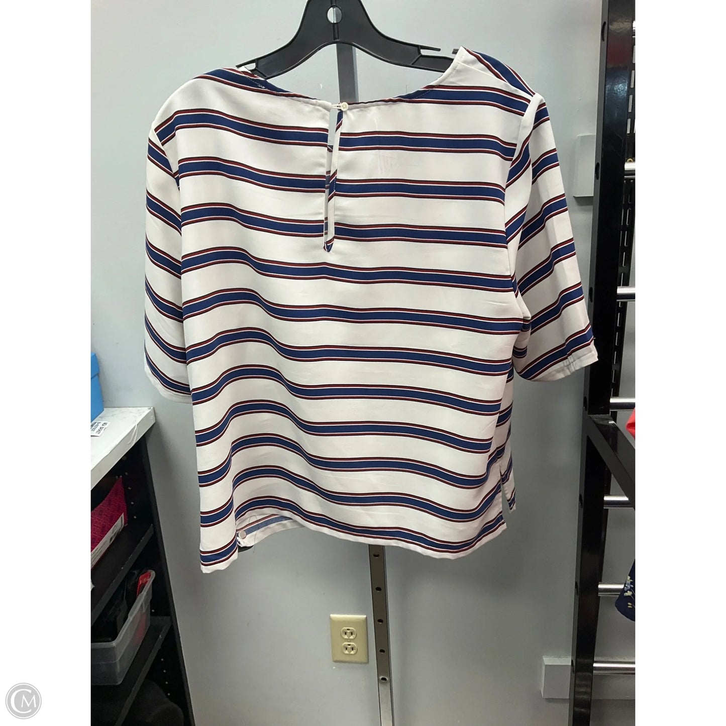 Top Short Sleeve By Dalia In Striped Pattern, Size: Xl
