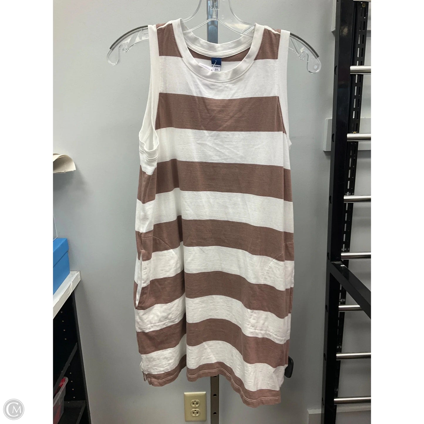 Dress Casual Short By Old Navy In Striped Pattern, Size: M