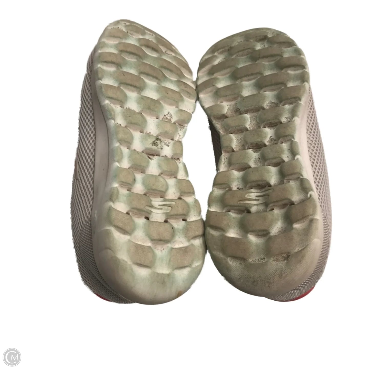 Shoes Sneakers By Skechers In Grey & White, Size: 8