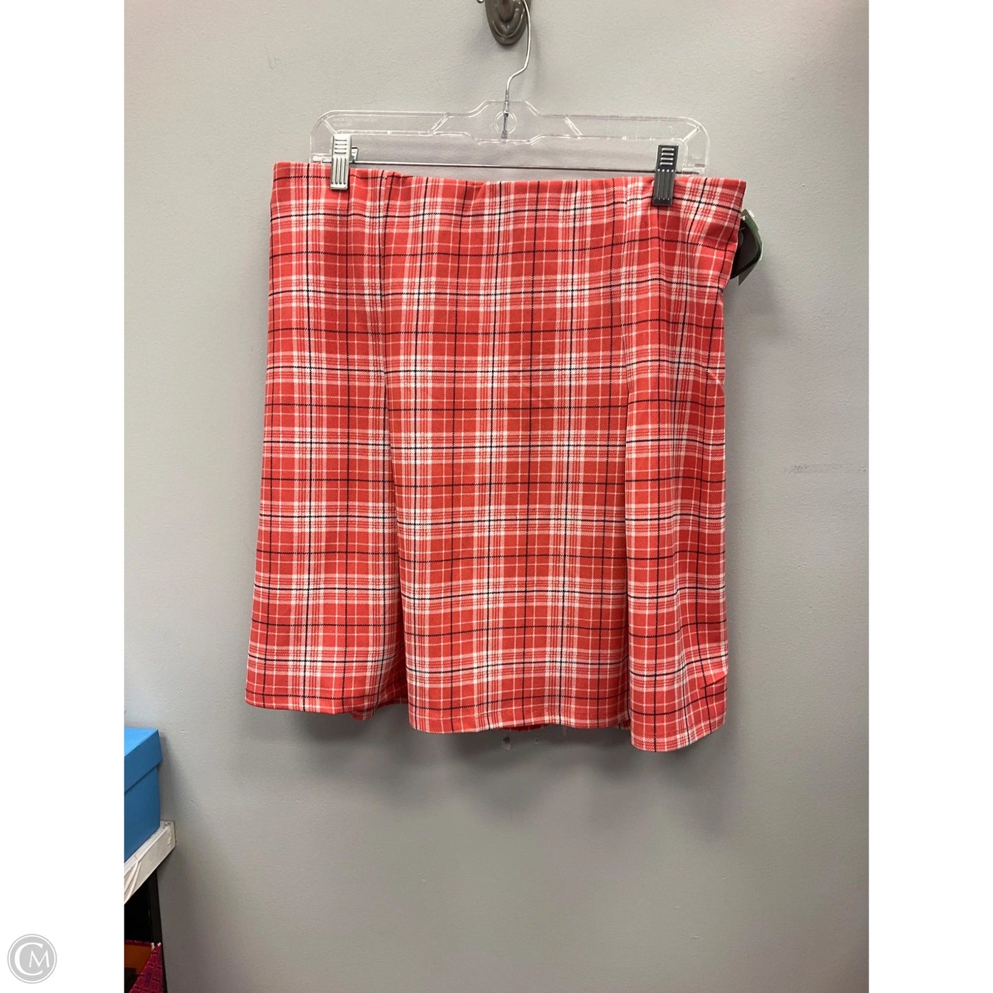Skirt Mini & Short By Clothes Mentor In Plaid Pattern, Size: L