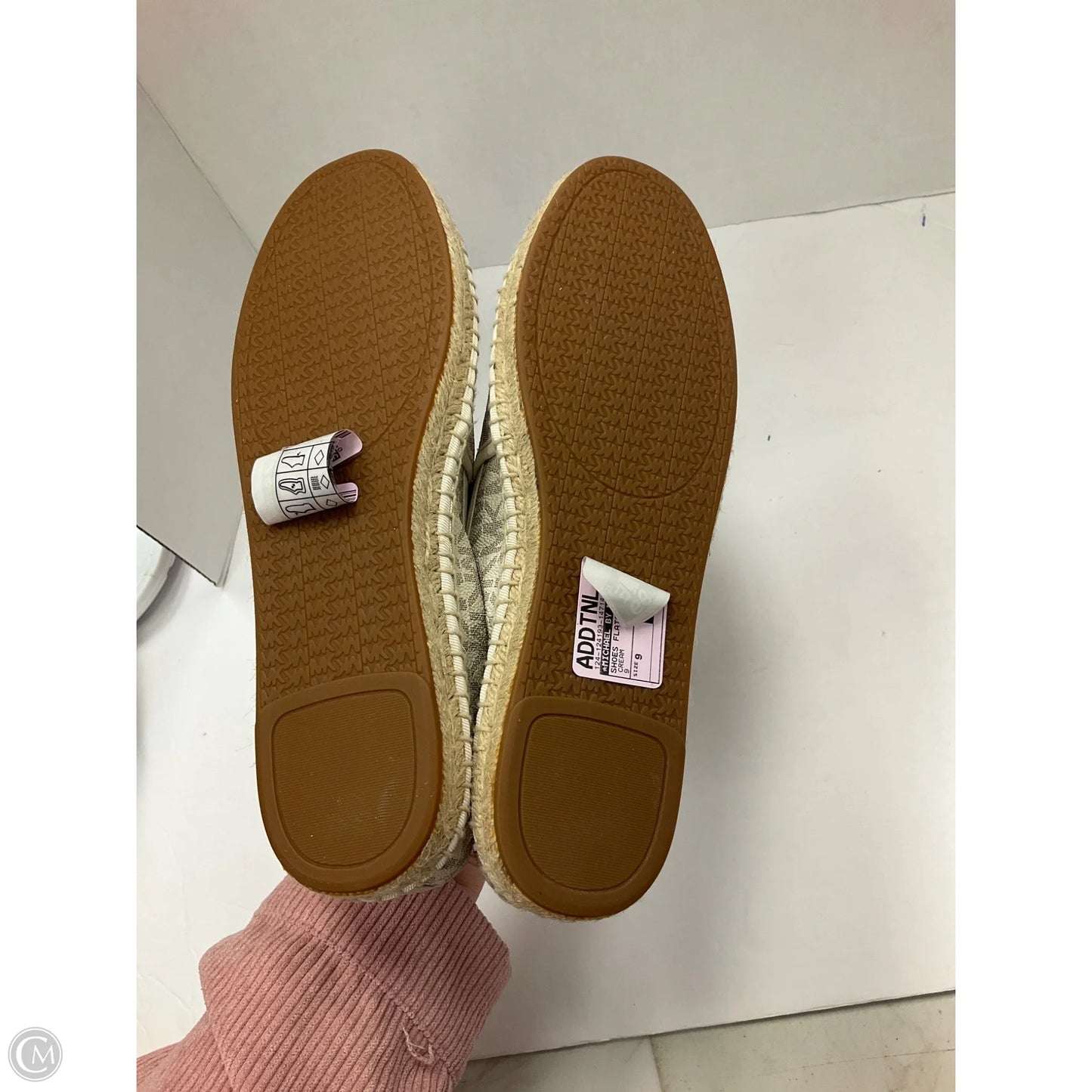 Shoes Flats By Michael By Michael Kors In Cream, Size: 9