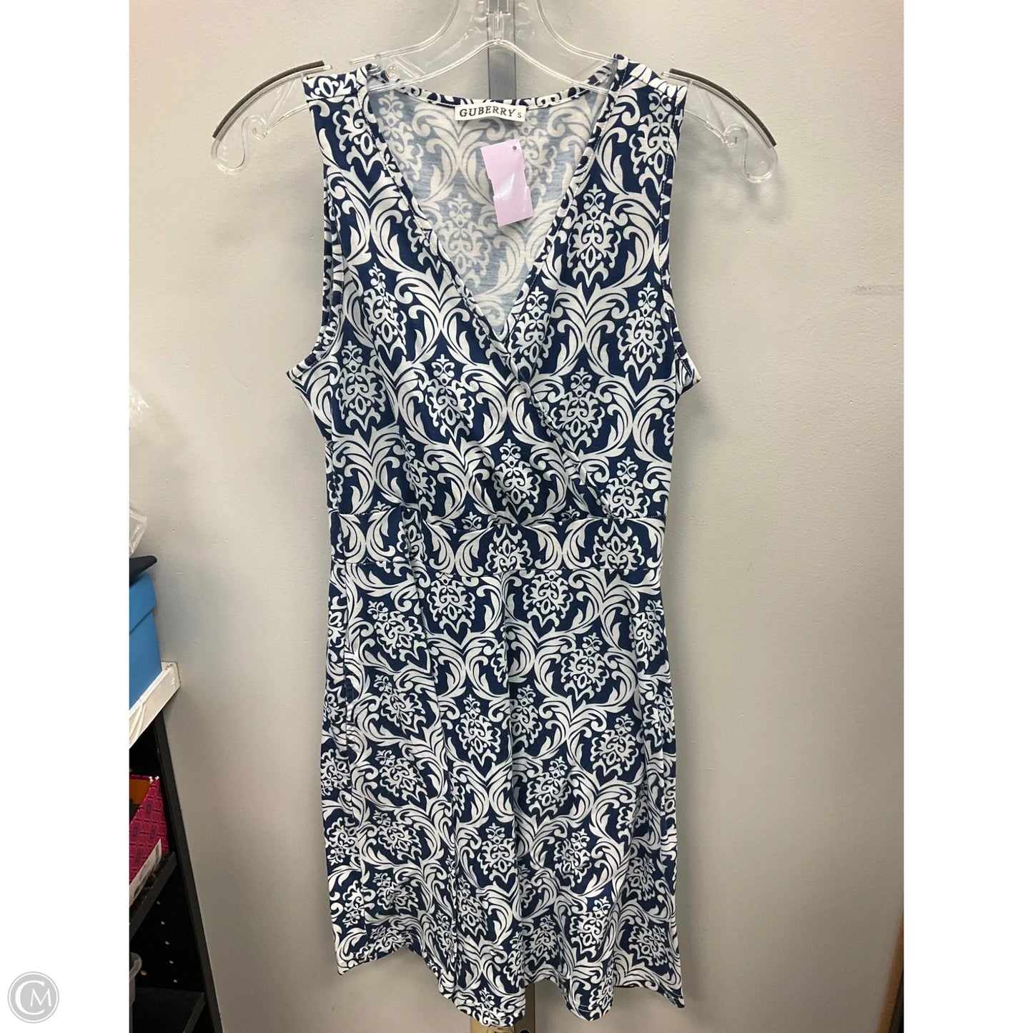 Dress Casual Short By Clothes Mentor In Blue & White, Size: S