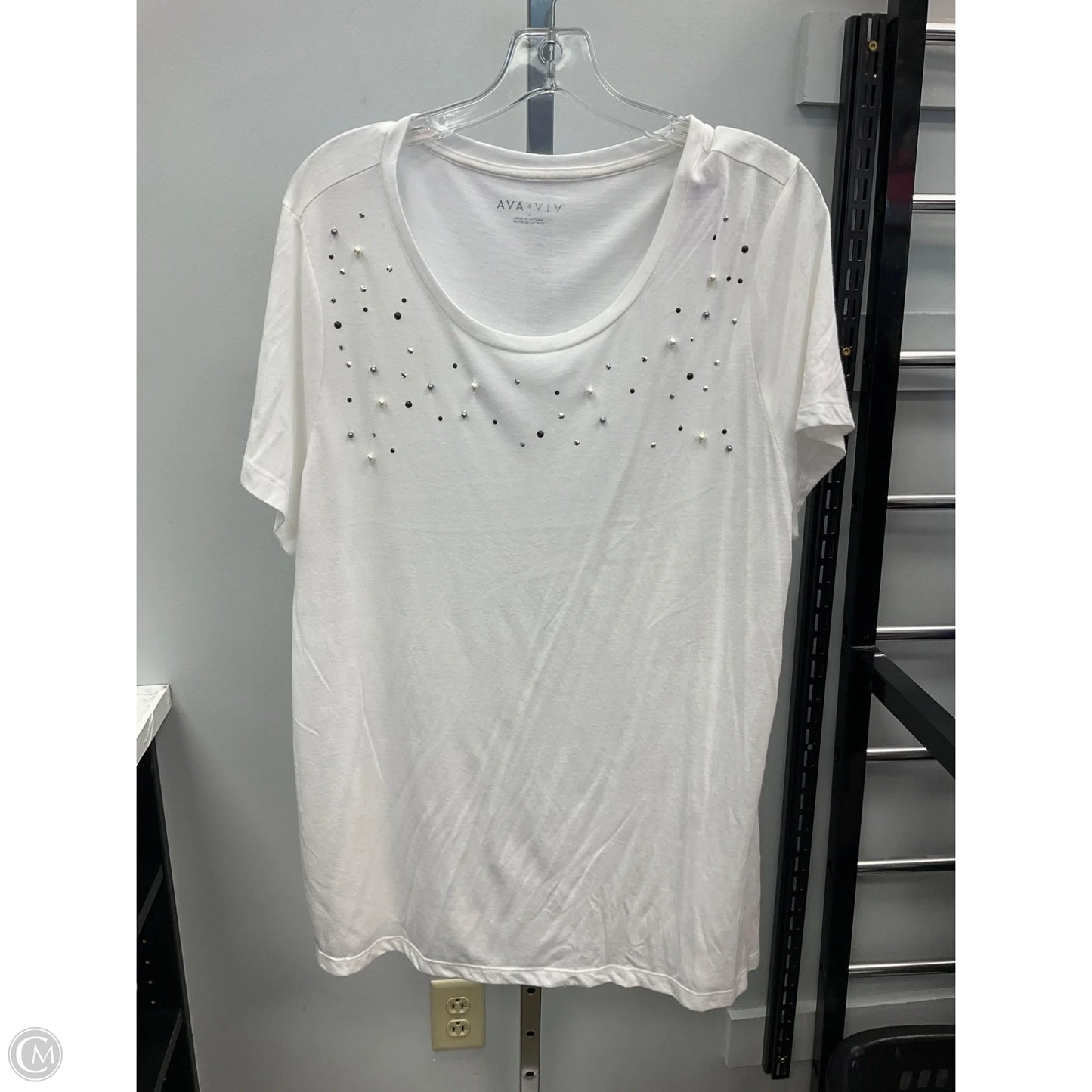 Top Short Sleeve By Ava & Viv In White, Size: 1x