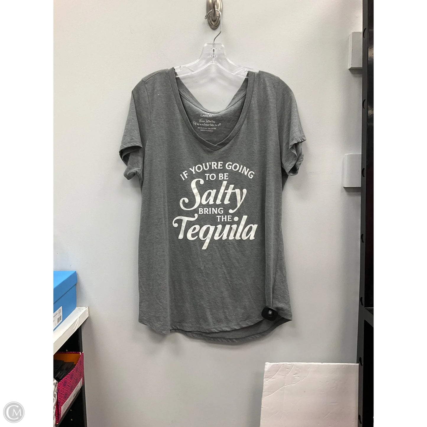 Top Short Sleeve Basic By Torrid In Grey, Size: 1x