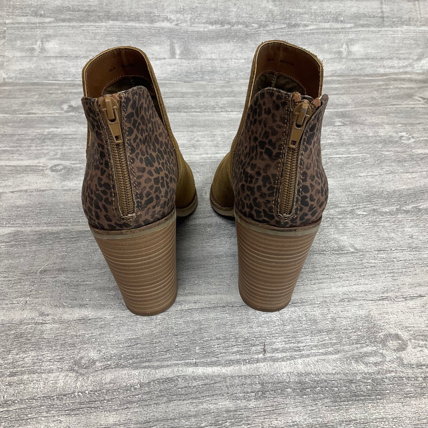 Boots Ankle Heels By Dolce Vita In Brown, Size: 10