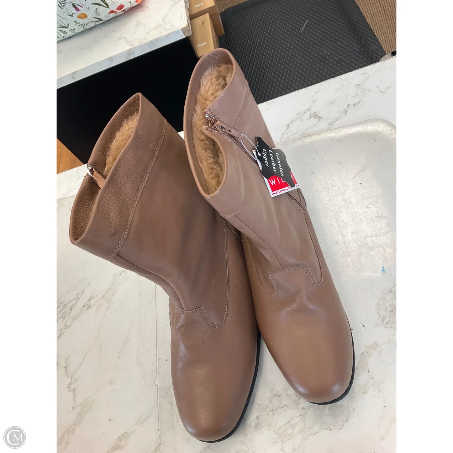 Boots Ankle Flats By Clothes Mentor In Brown, Size: 10