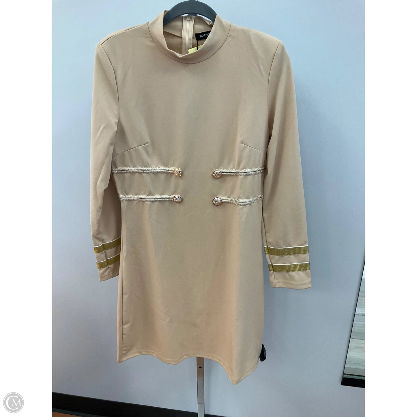 Dress Casual Short By Clothes Mentor In Tan, Size: L