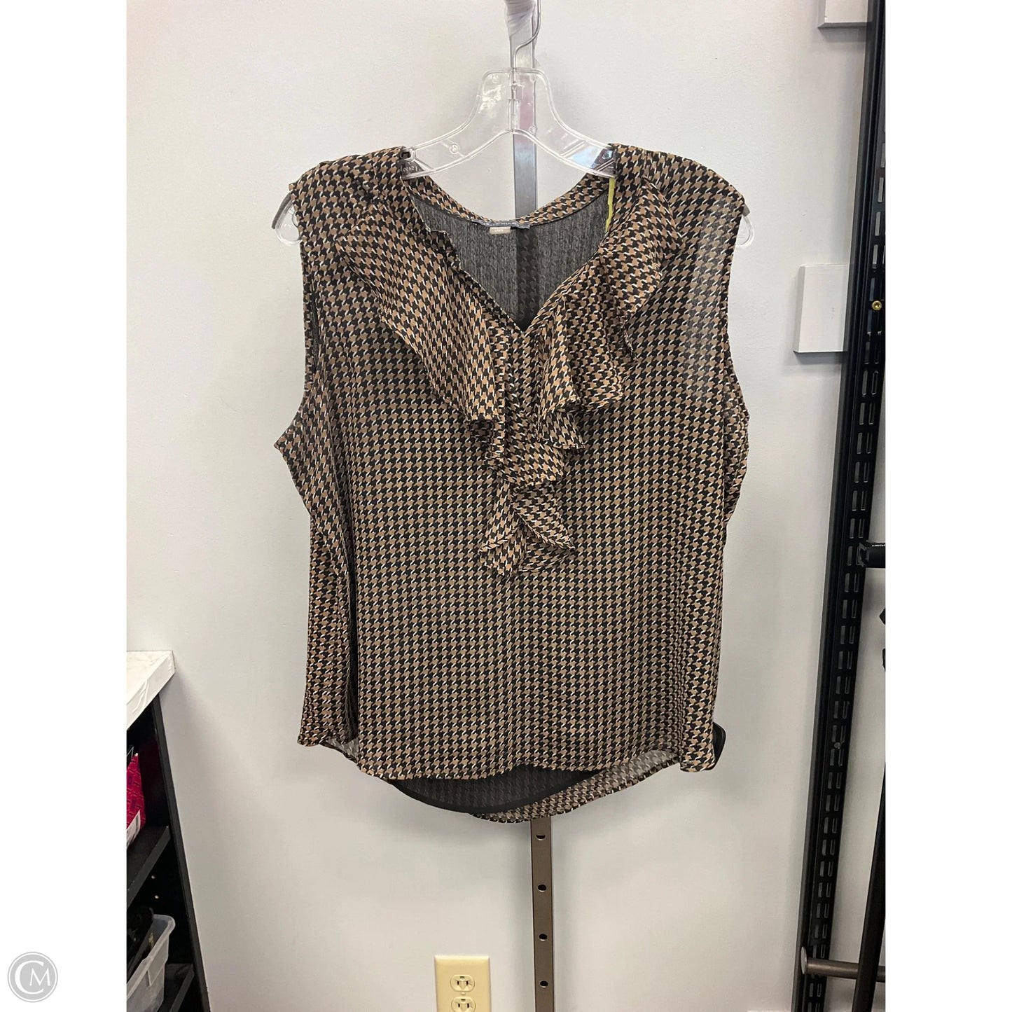 Top Sleeveless By Tommy Hilfiger In Black & Brown, Size: L