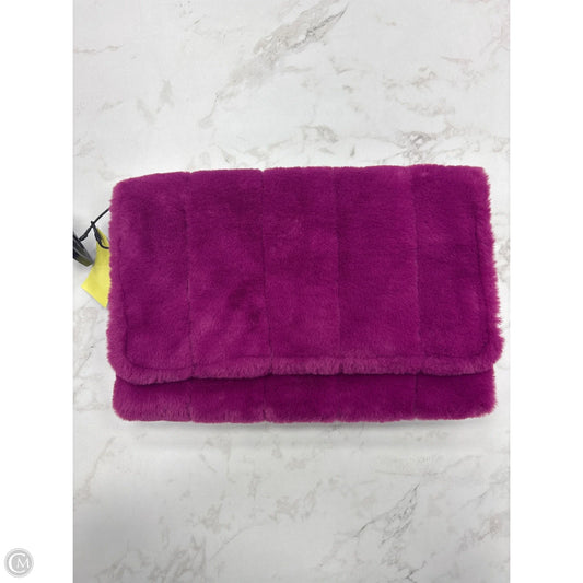 Clutch By A New Day, Size: Medium