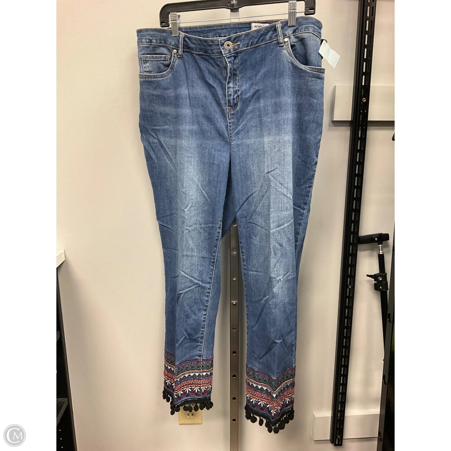 Jeans Straight By Monroe And Main In Blue Denim, Size: 16