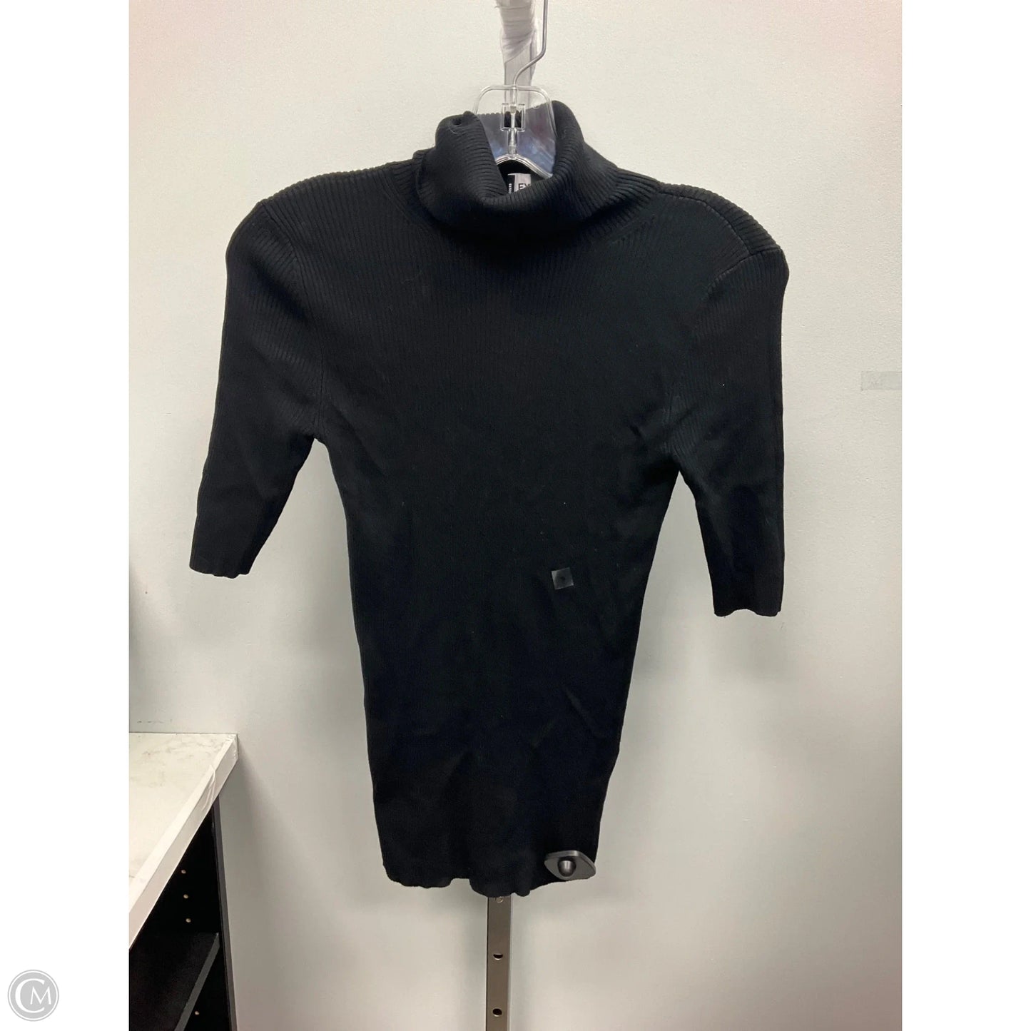 Top Short Sleeve By Express In Black, Size: S