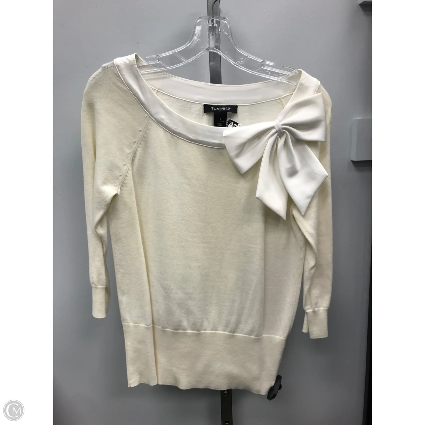 Sweater By White House Black Market In Cream, Size: S