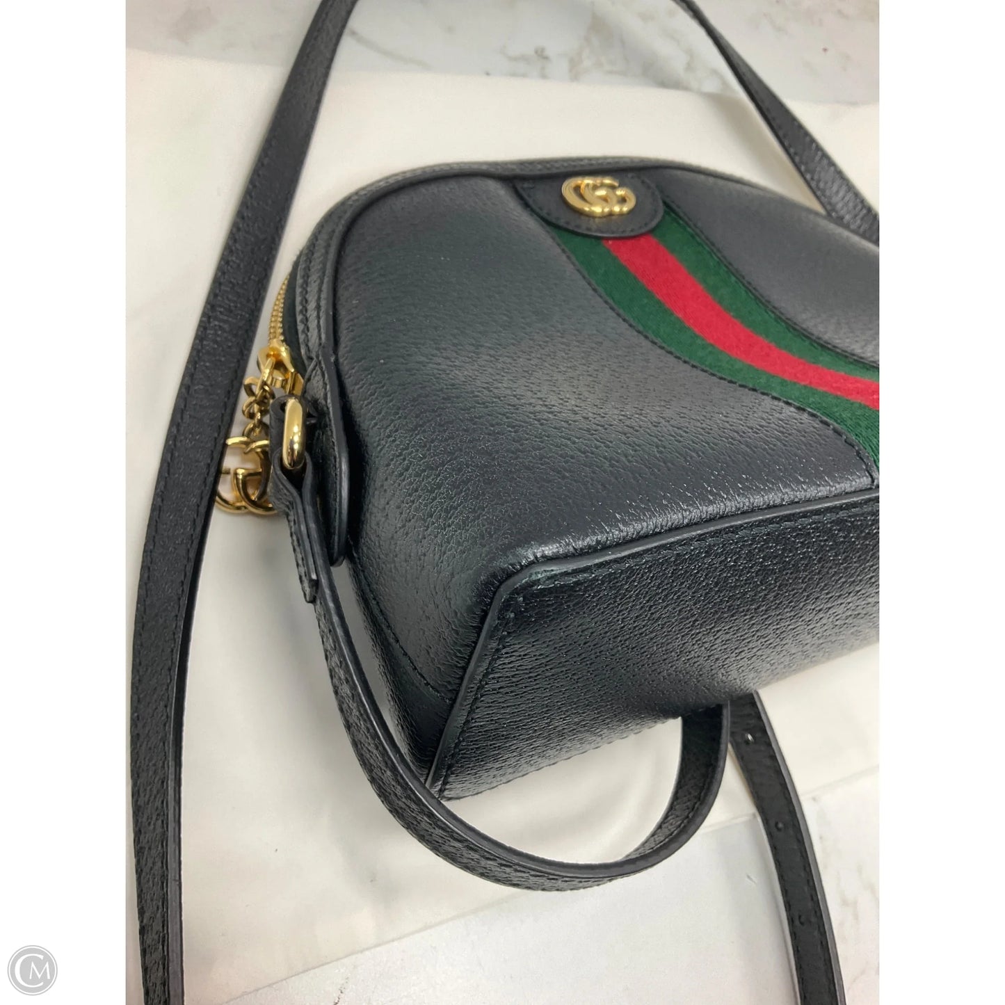 Crossbody Luxury Designer By Gucci, Size: Medium