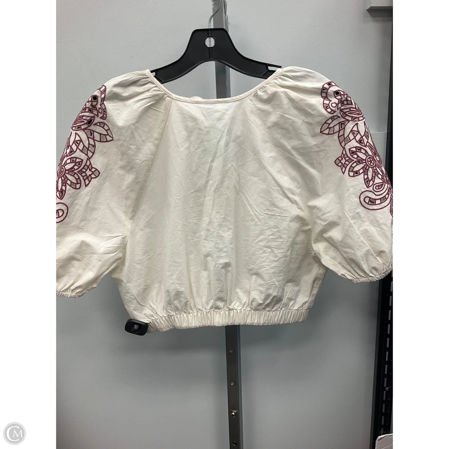 Top Short Sleeve By Universal Thread In Cream, Size: S