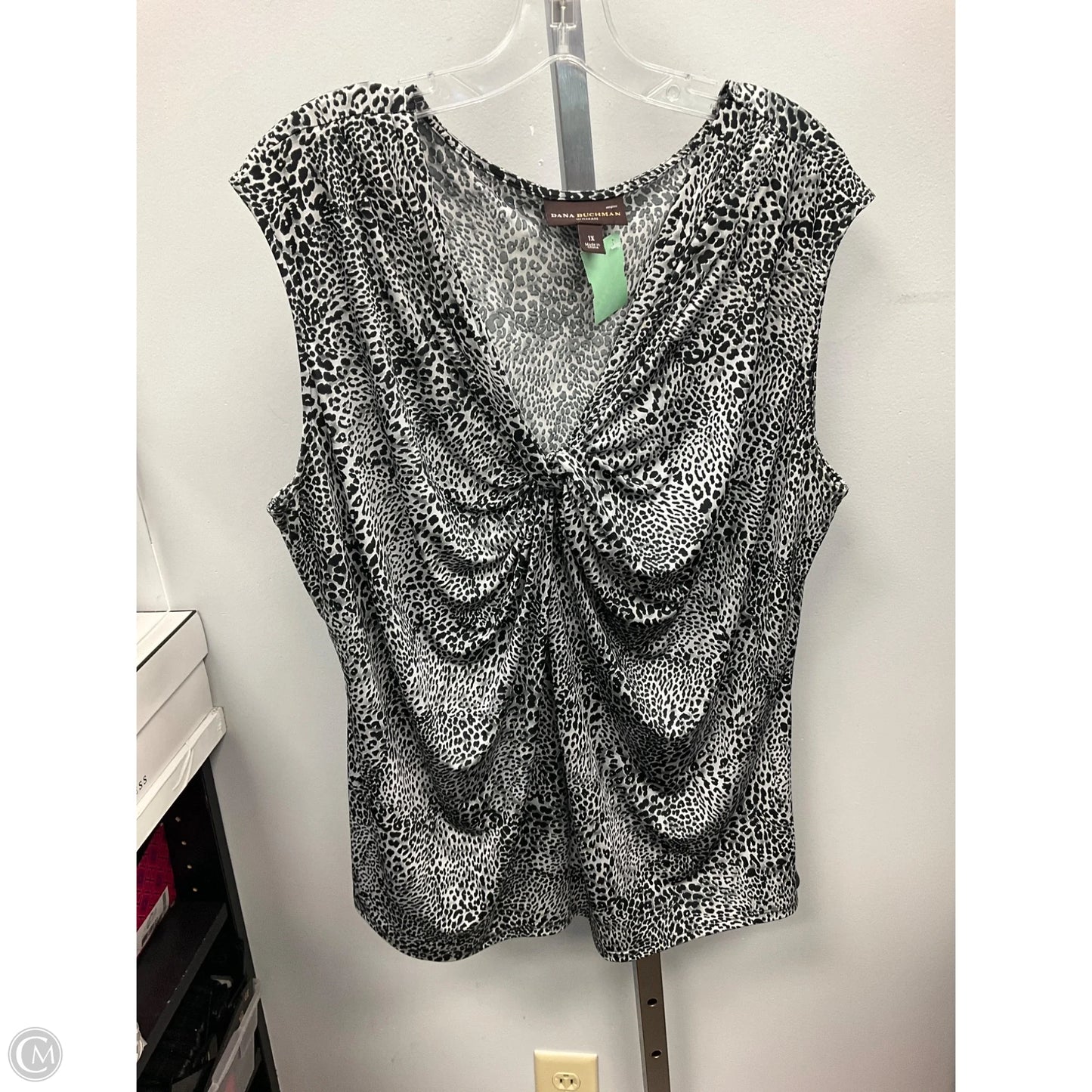 Top Sleeveless By Dana Buchman In Animal Print, Size: 1x