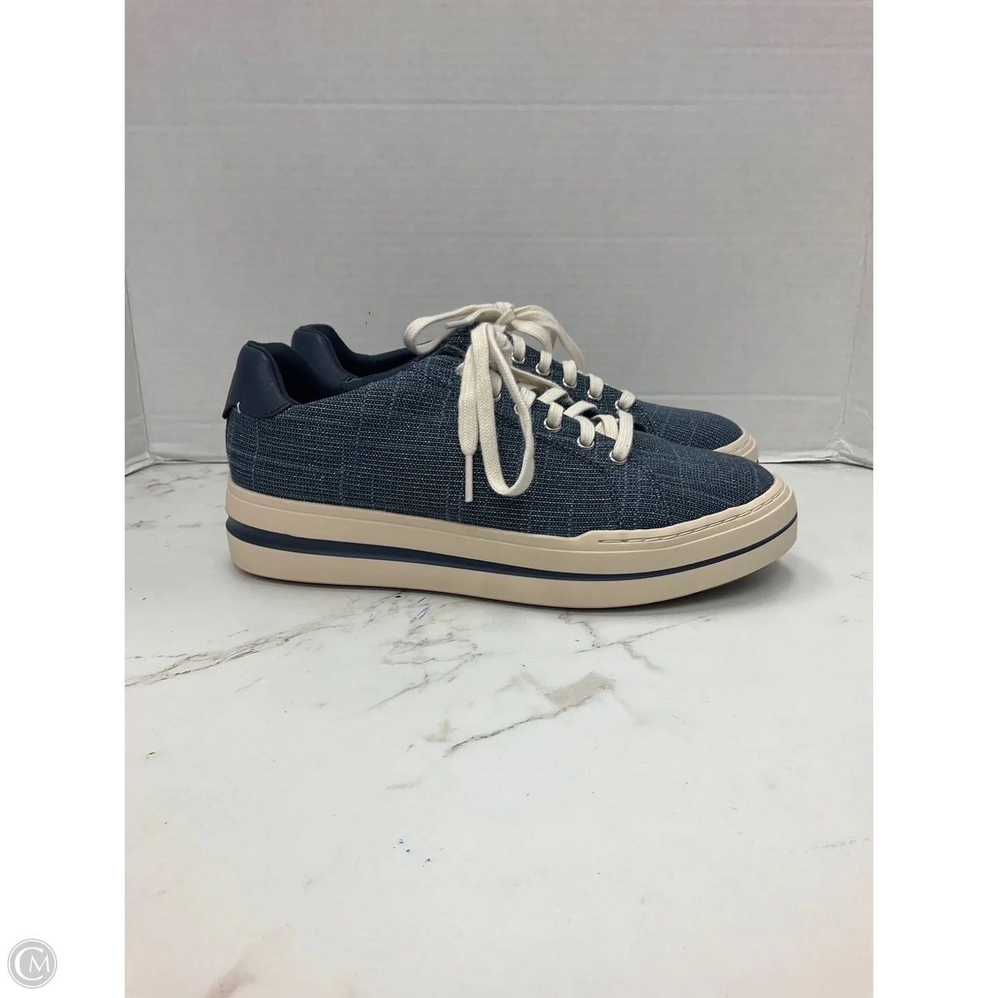 Shoes Sneakers By Clarks In Blue, Size: 8.5