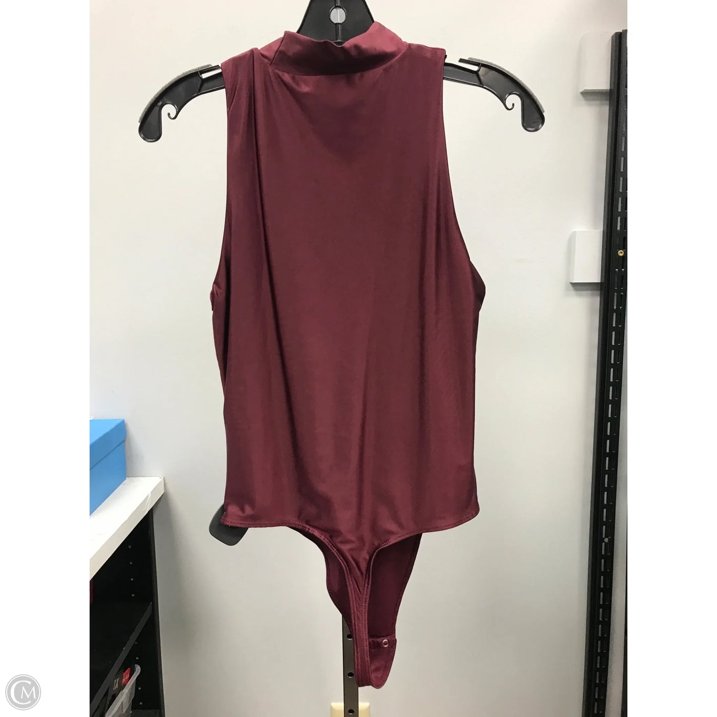 Top Sleeveless By House Of Harlow In Maroon, Size: S