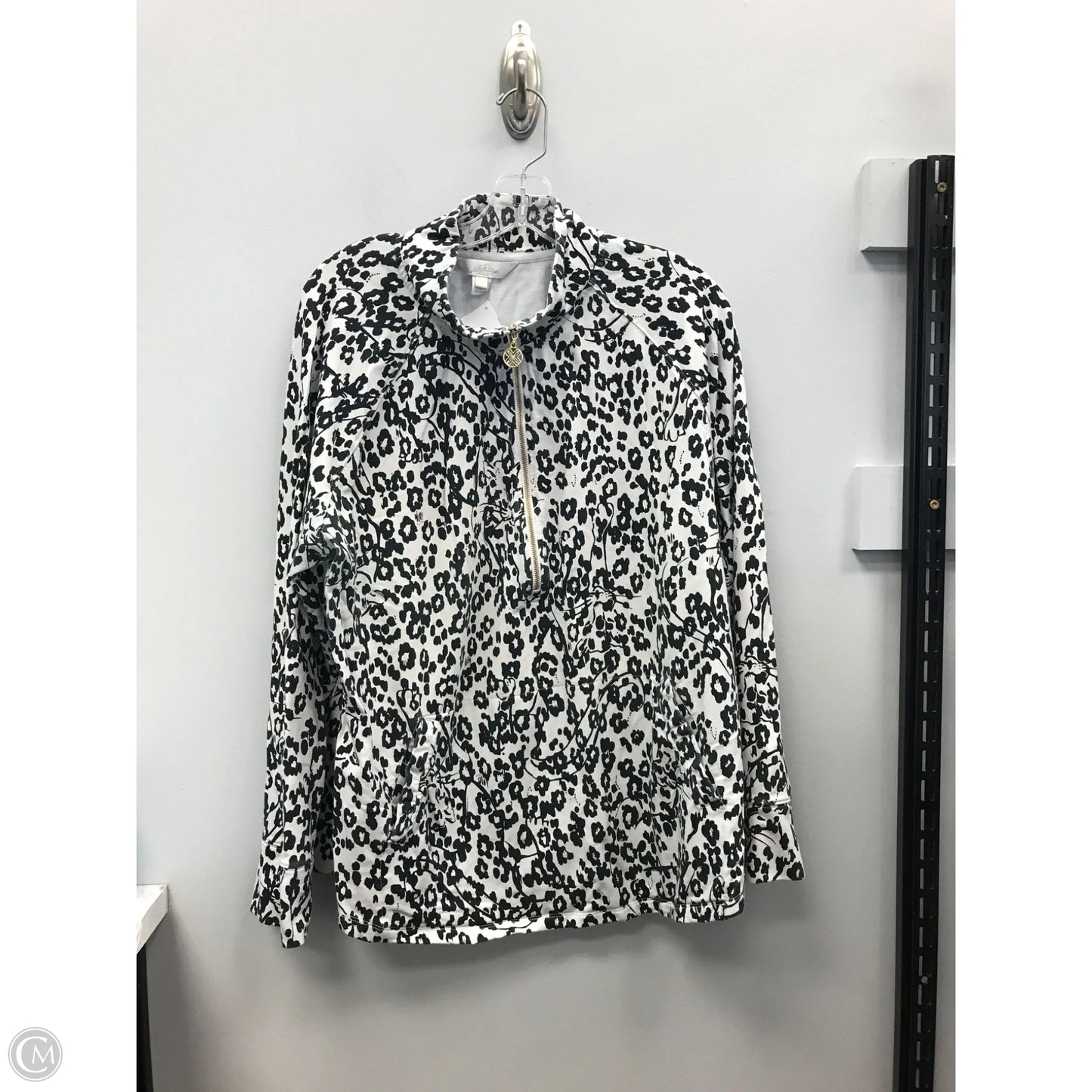 Top Long Sleeve Designer By Lilly Pulitzer In Black & White, Size: Xxl