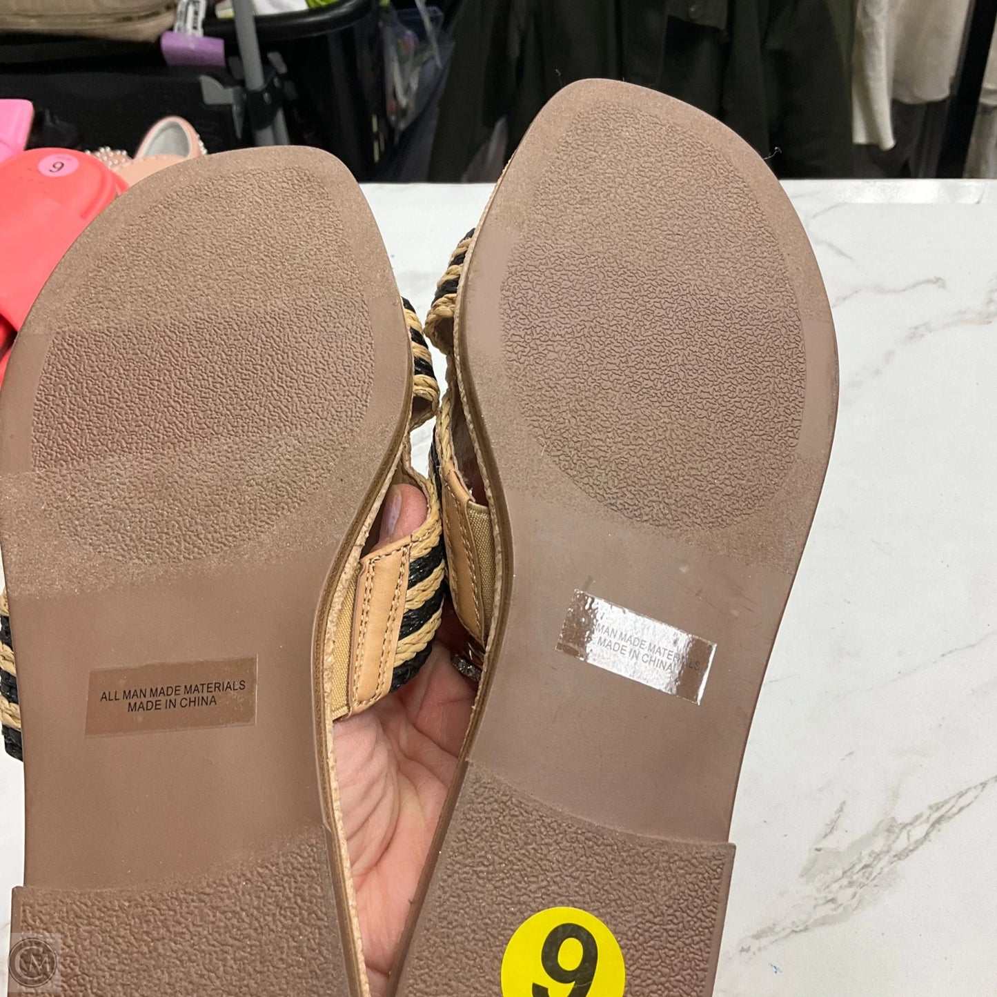 Sandals Flats By Dolce Vita In Black & Tan, Size: 9