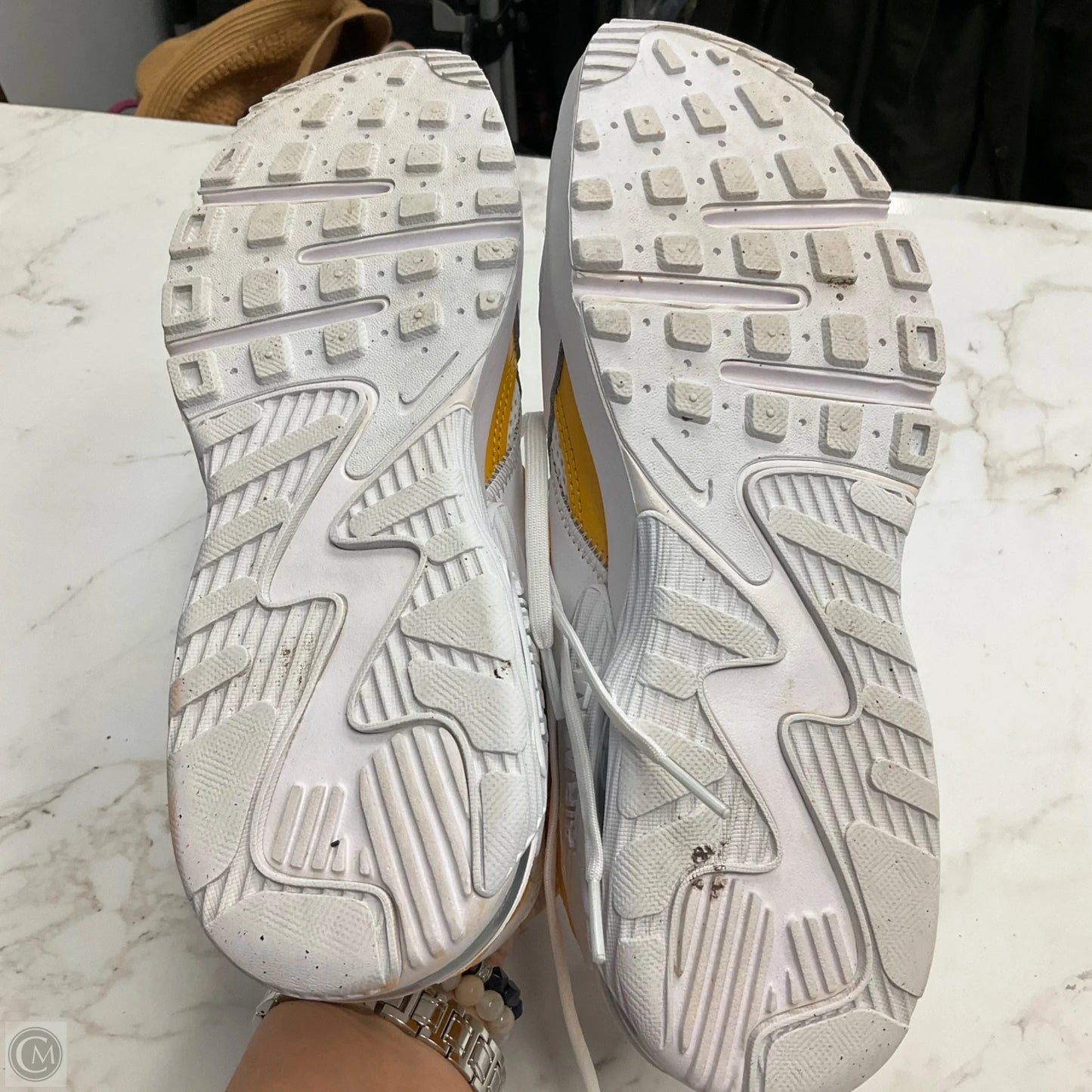 Shoes Athletic By Nike In White & Yellow, Size: 9