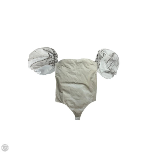 Top Short Sleeve By Express In Tan, Size: L