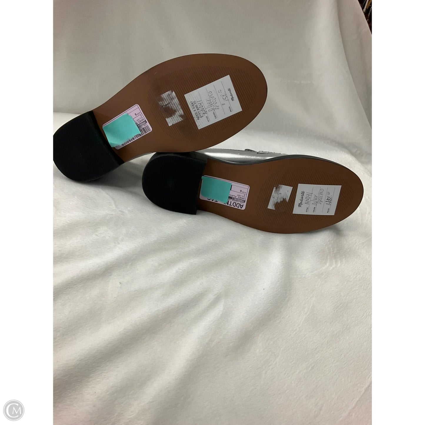 Shoes Flats By Madewell In Silver, Size: 6