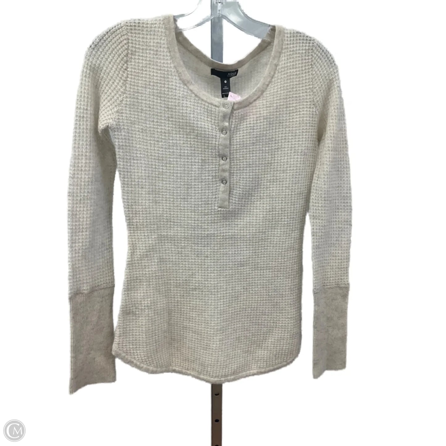 Top Long Sleeve By Clothes Mentor In Cream, Size: Xs