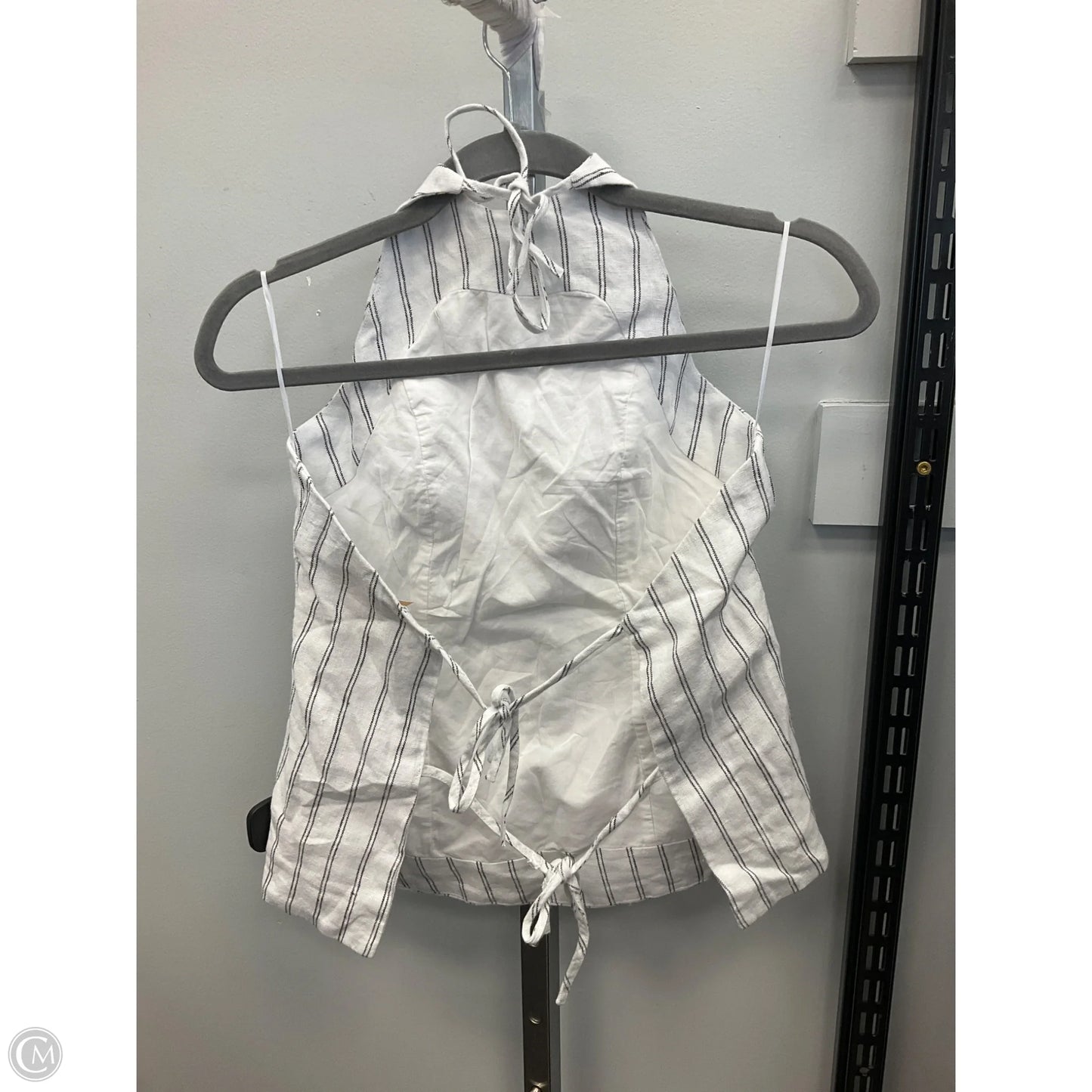 Top Sleeveless By Clothes Mentor In White, Size: Xxs