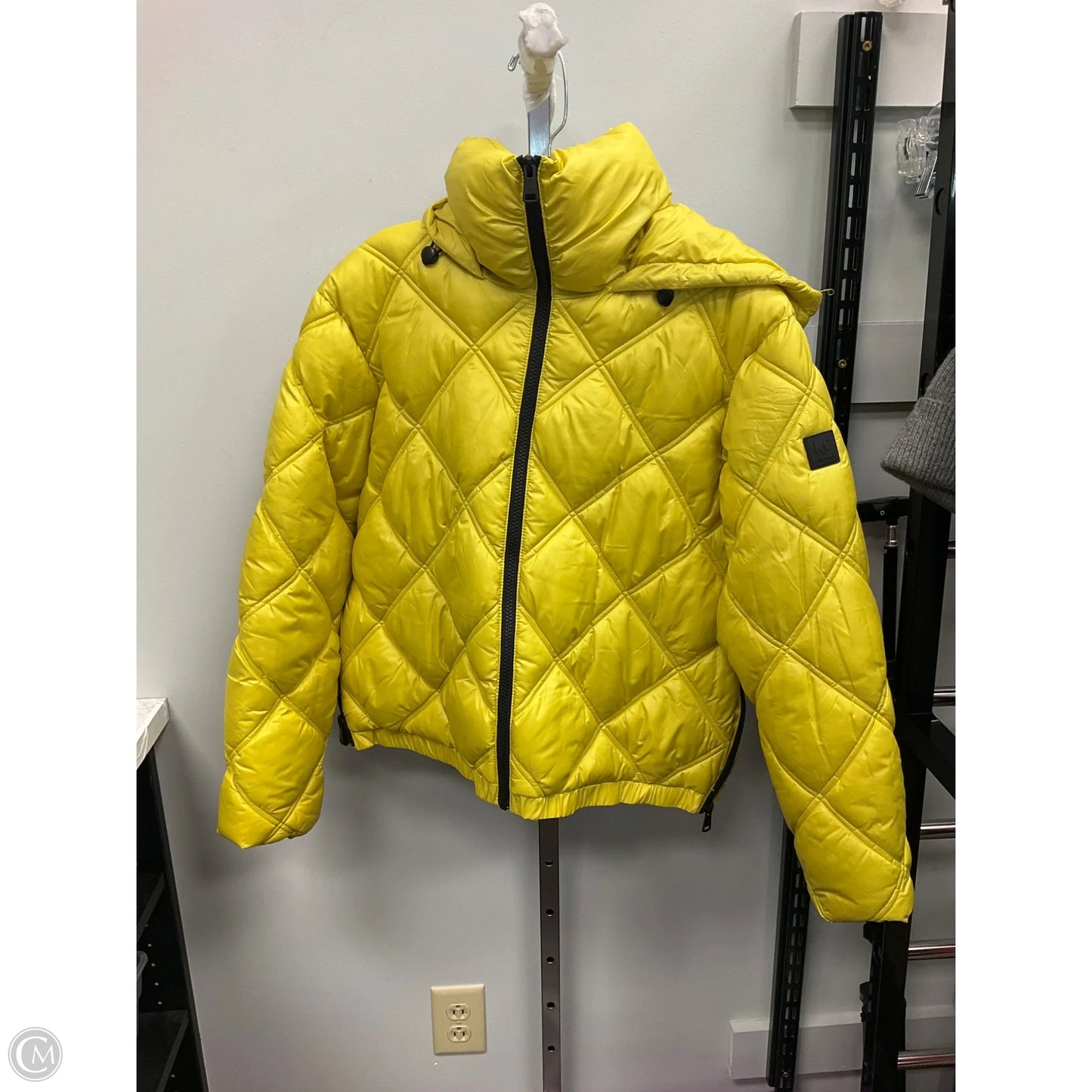 Jacket Puffer & Quilted By Kenneth Cole In Yellow, Size: M