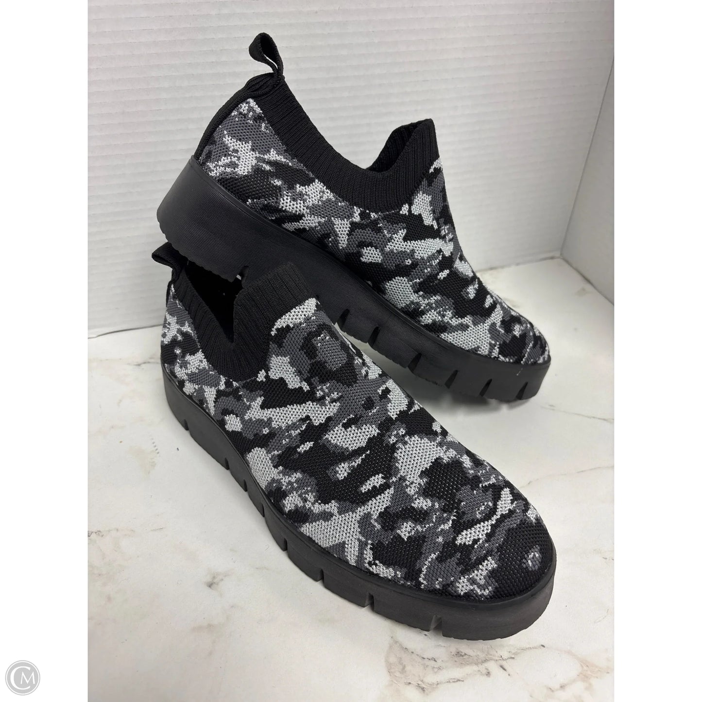 Shoes Heels Platform By Bernie Mev In Camouflage Print, Size: 8