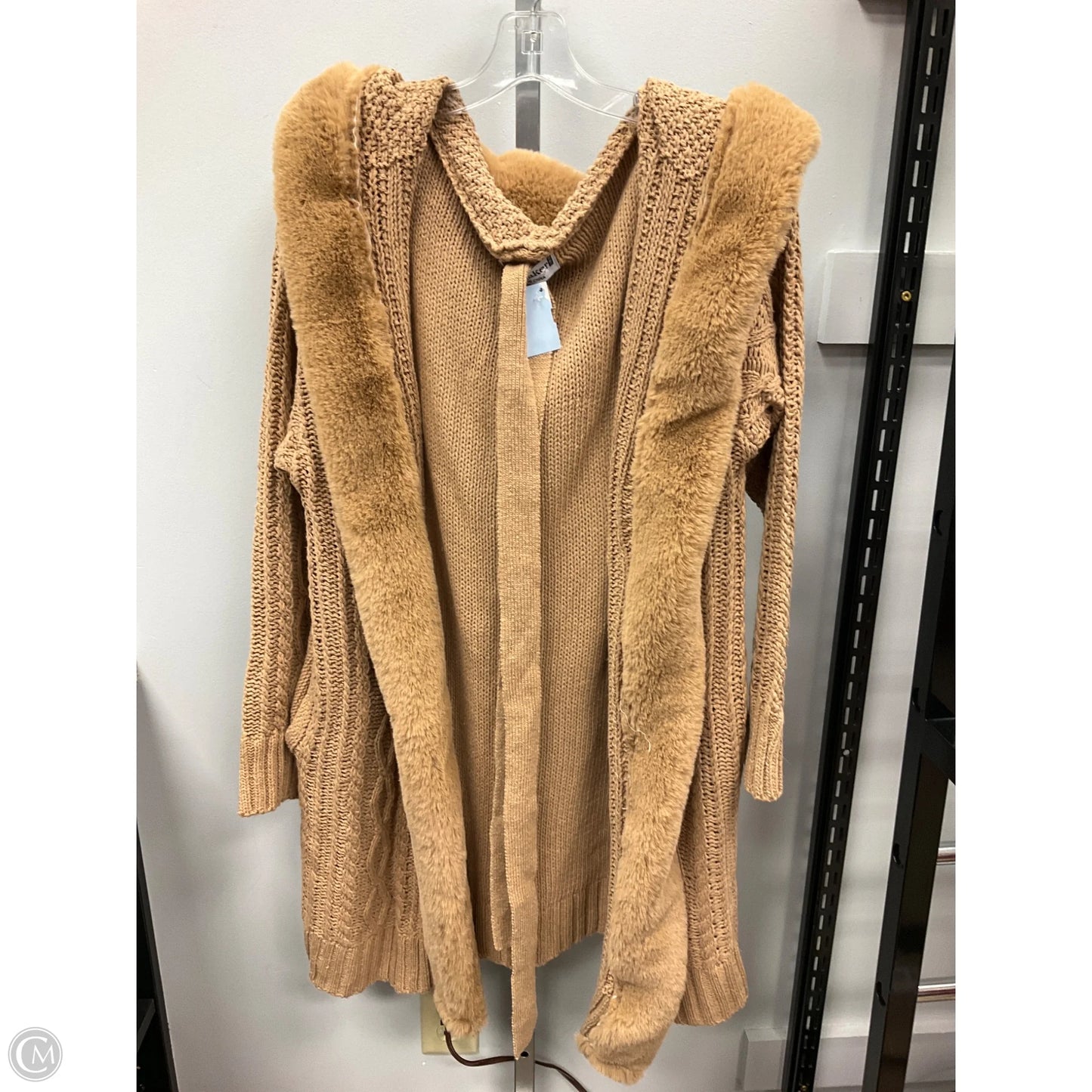 Sweater By Cmc In Tan, Size: L
