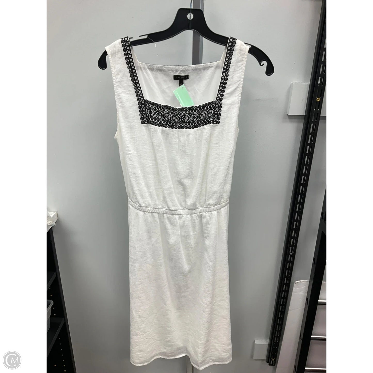 Dress Casual Short By Talbots In White, Size: 8