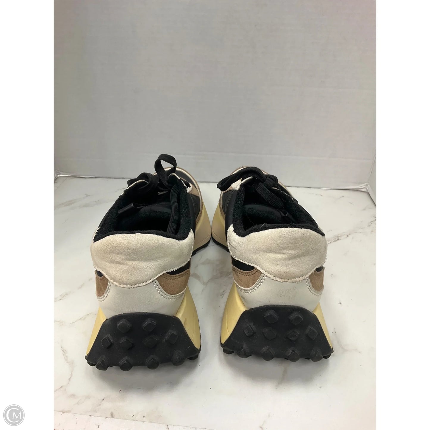 Shoes Sneakers By Steve Madden In Black & Tan, Size: 8