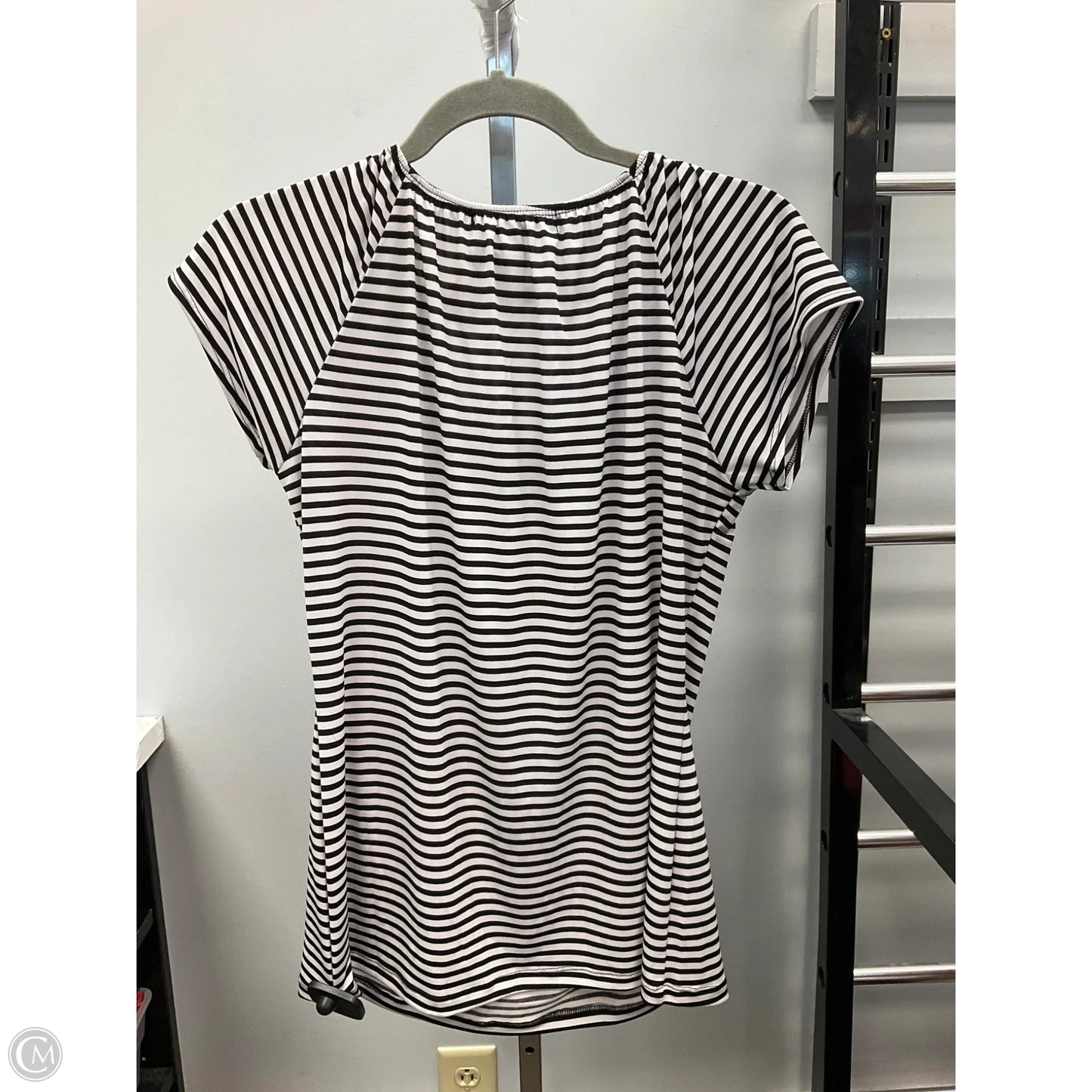 Top Short Sleeve By Clothes Mentor In Striped Pattern, Size: L