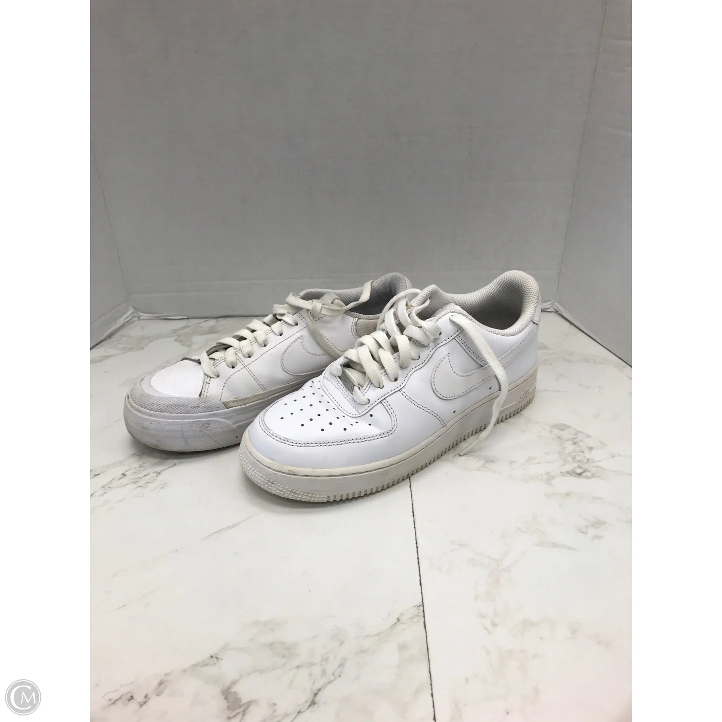 Shoes Sneakers By Nike In White, Size: 8