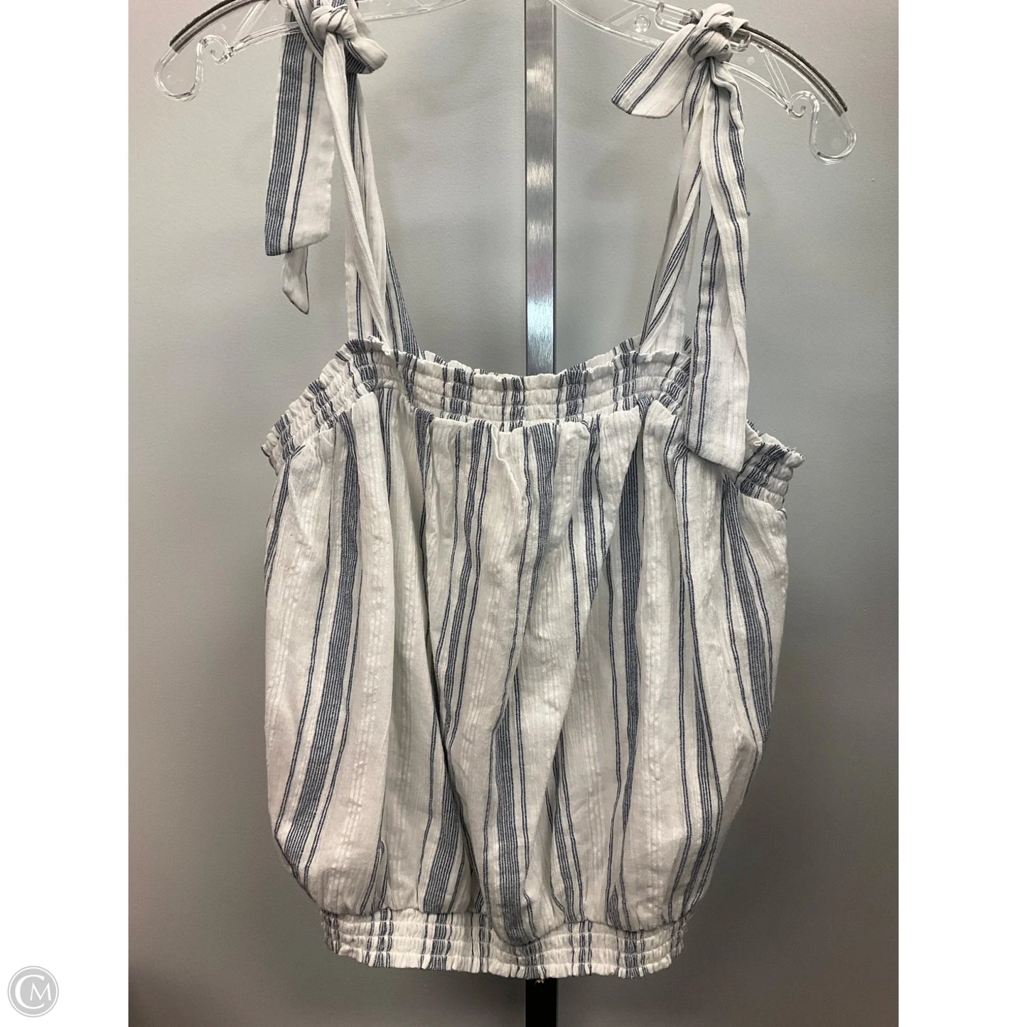 Top Sleeveless By Universal Thread In Striped Pattern, Size: Xl