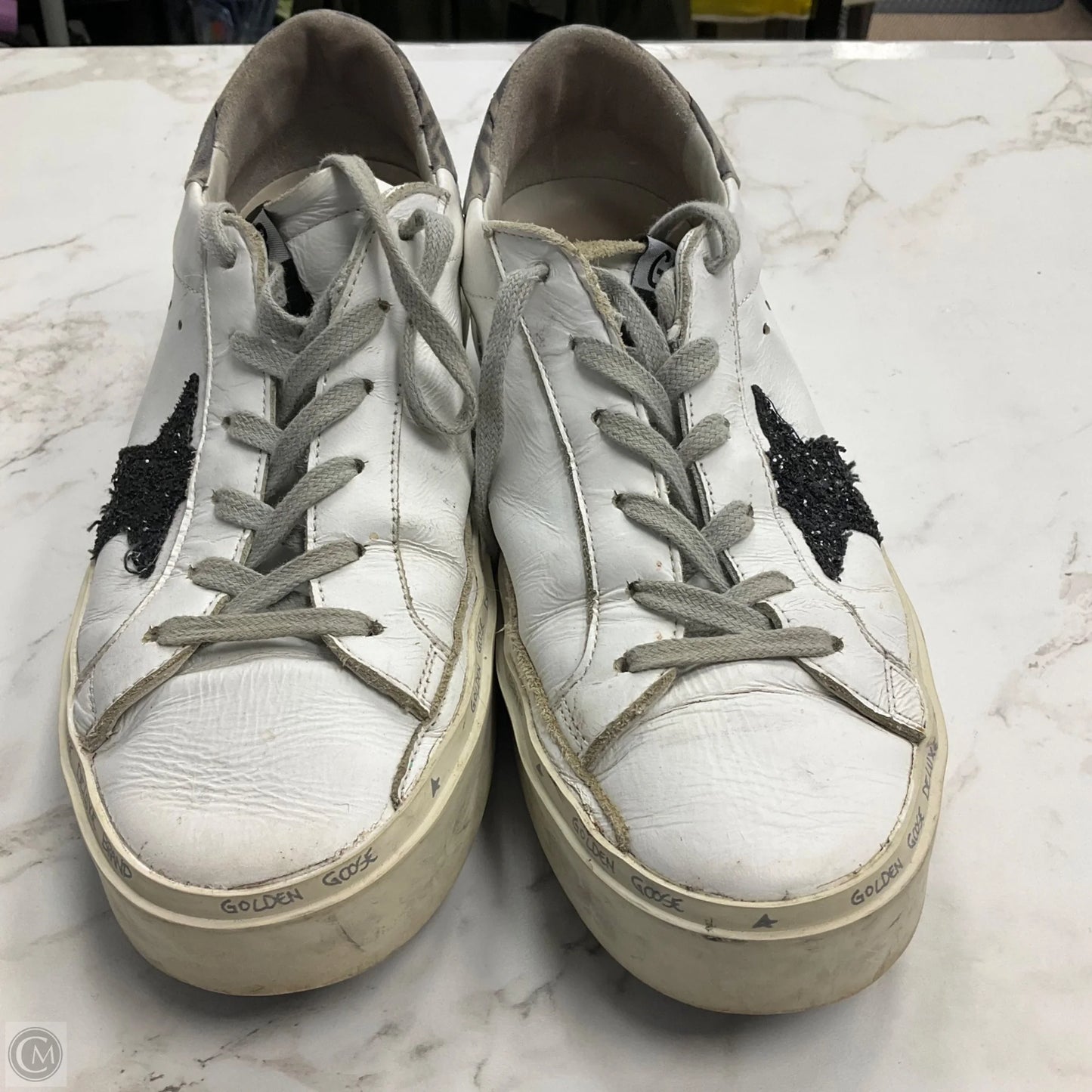 Shoes Luxury Designer By Golden Goose In White, Size: 9