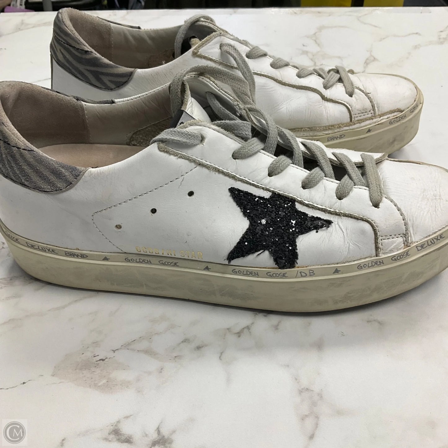 Shoes Luxury Designer By Golden Goose In White, Size: 9