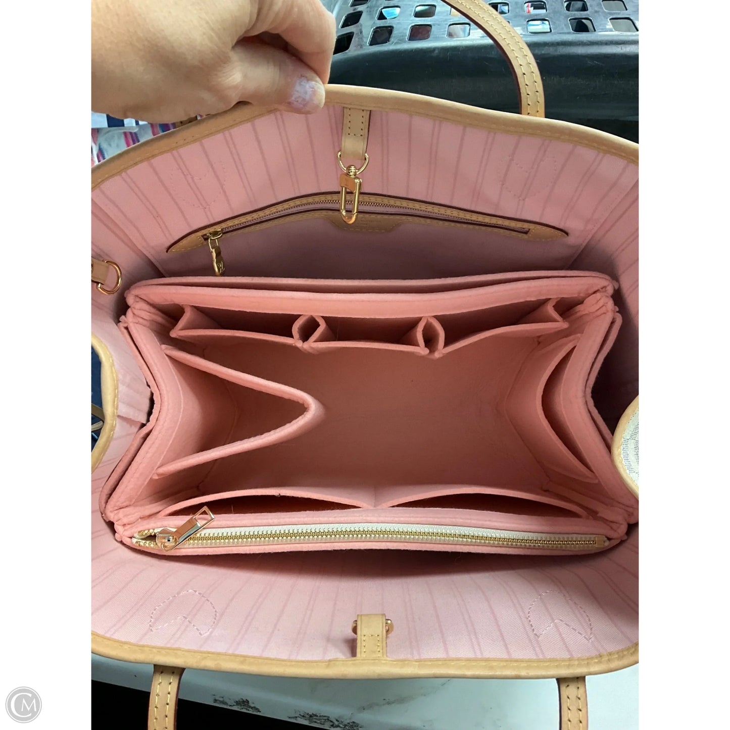 Handbag Luxury Designer By Louis Vuitton, Size: Small