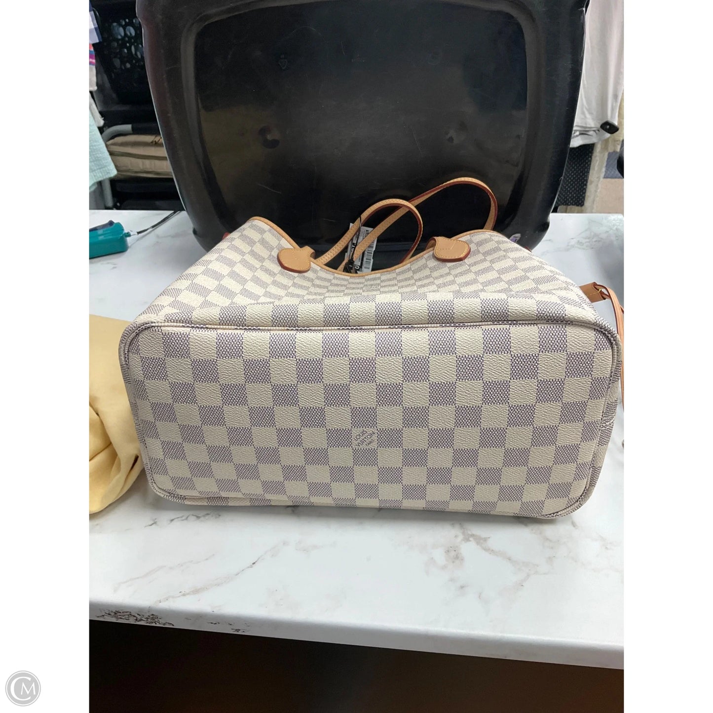 Handbag Luxury Designer By Louis Vuitton, Size: Small